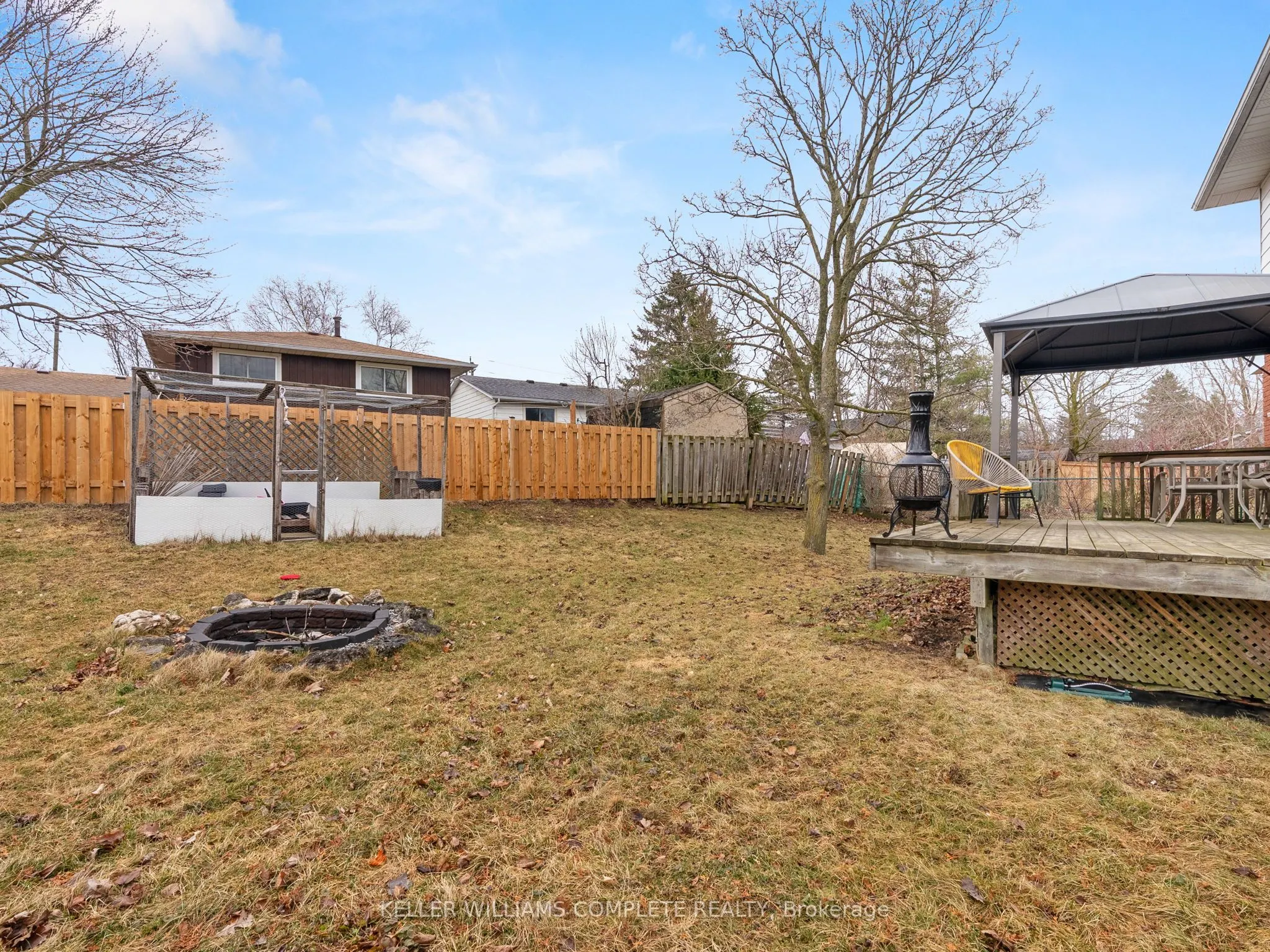 102 Dundee Drive