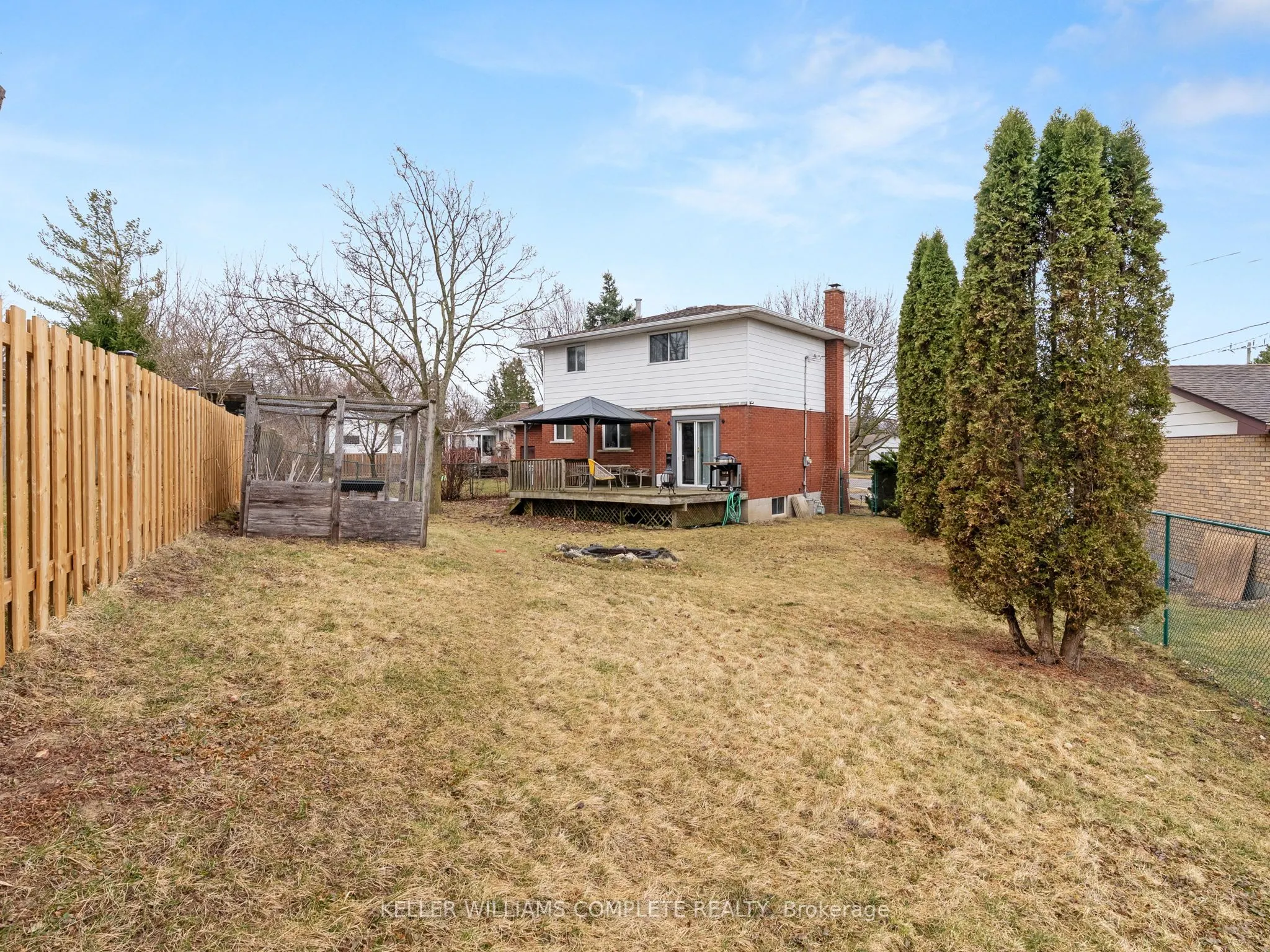 102 Dundee Drive