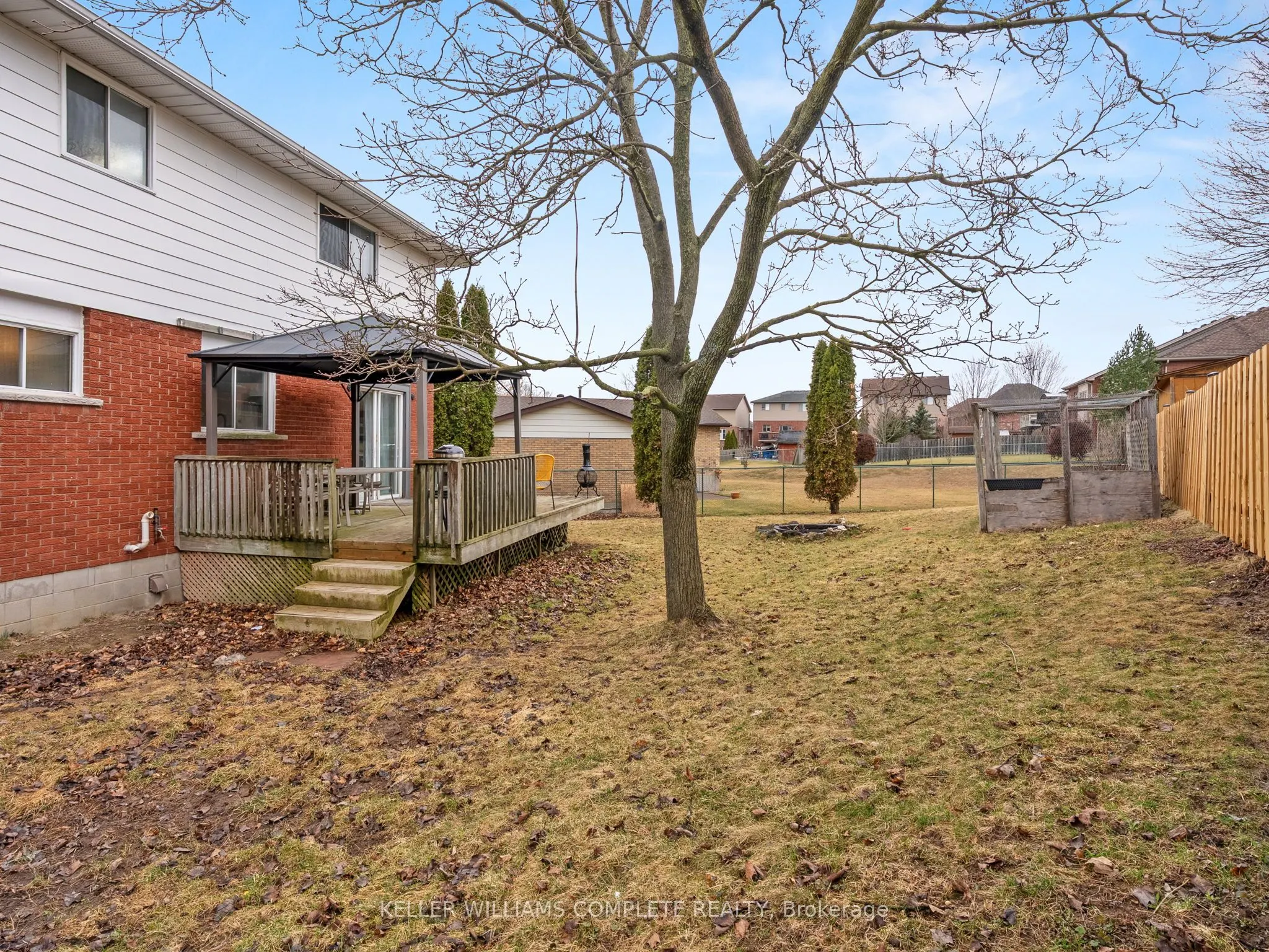 102 Dundee Drive