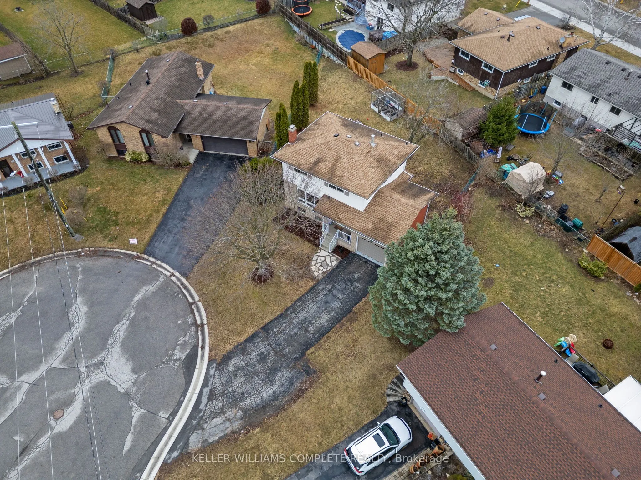 102 Dundee Drive