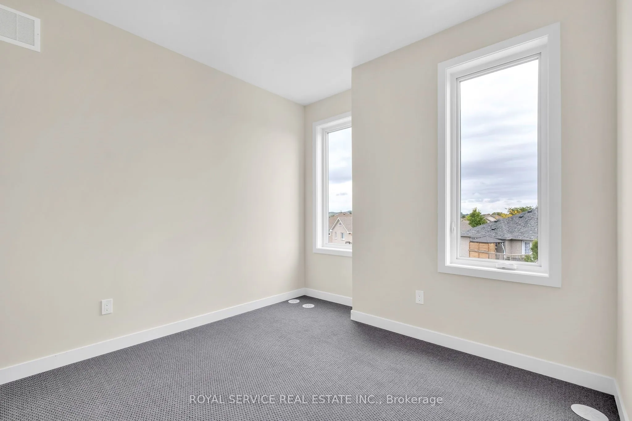 160 Densmore Road, #1704
