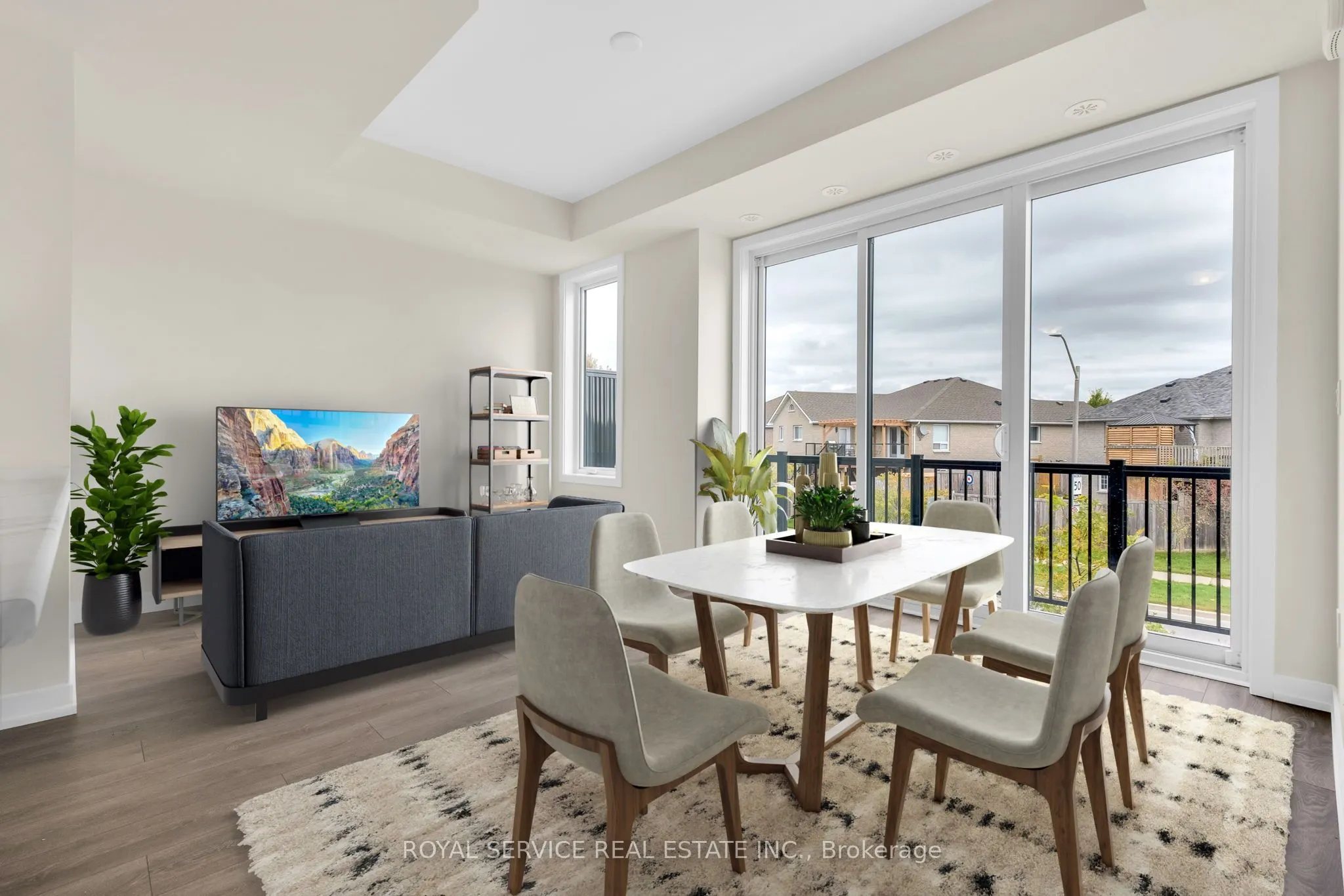 160 Densmore Road, #1704