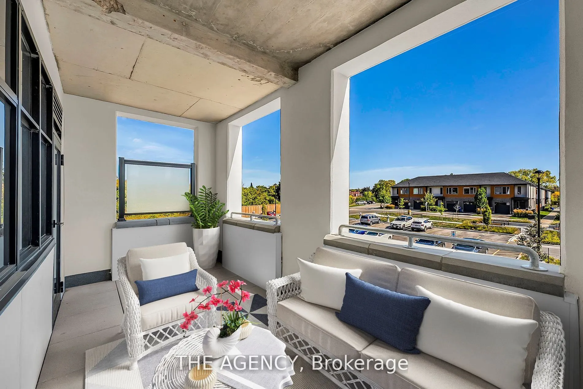 120 HURON Street, #221