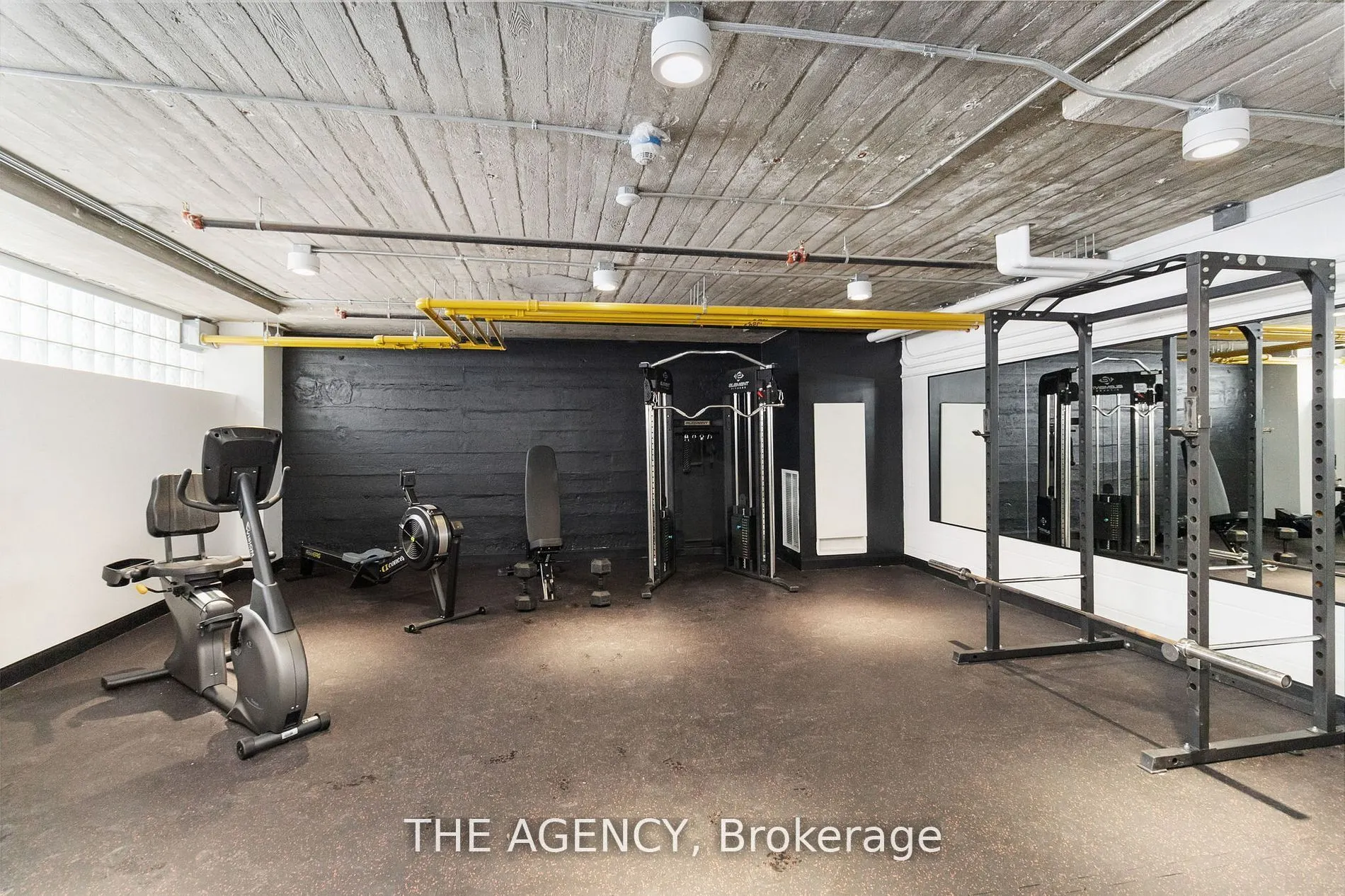 120 HURON Street, #221