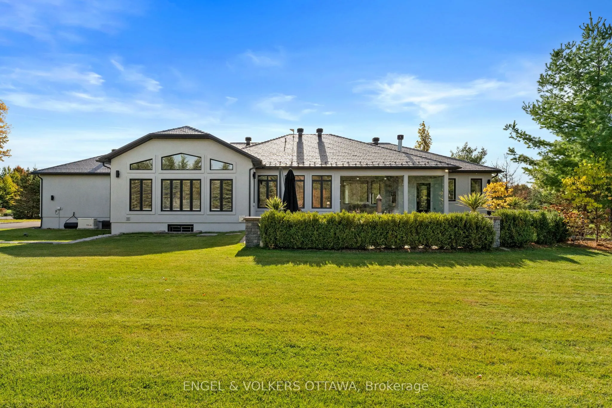 5906 Longhearth Way