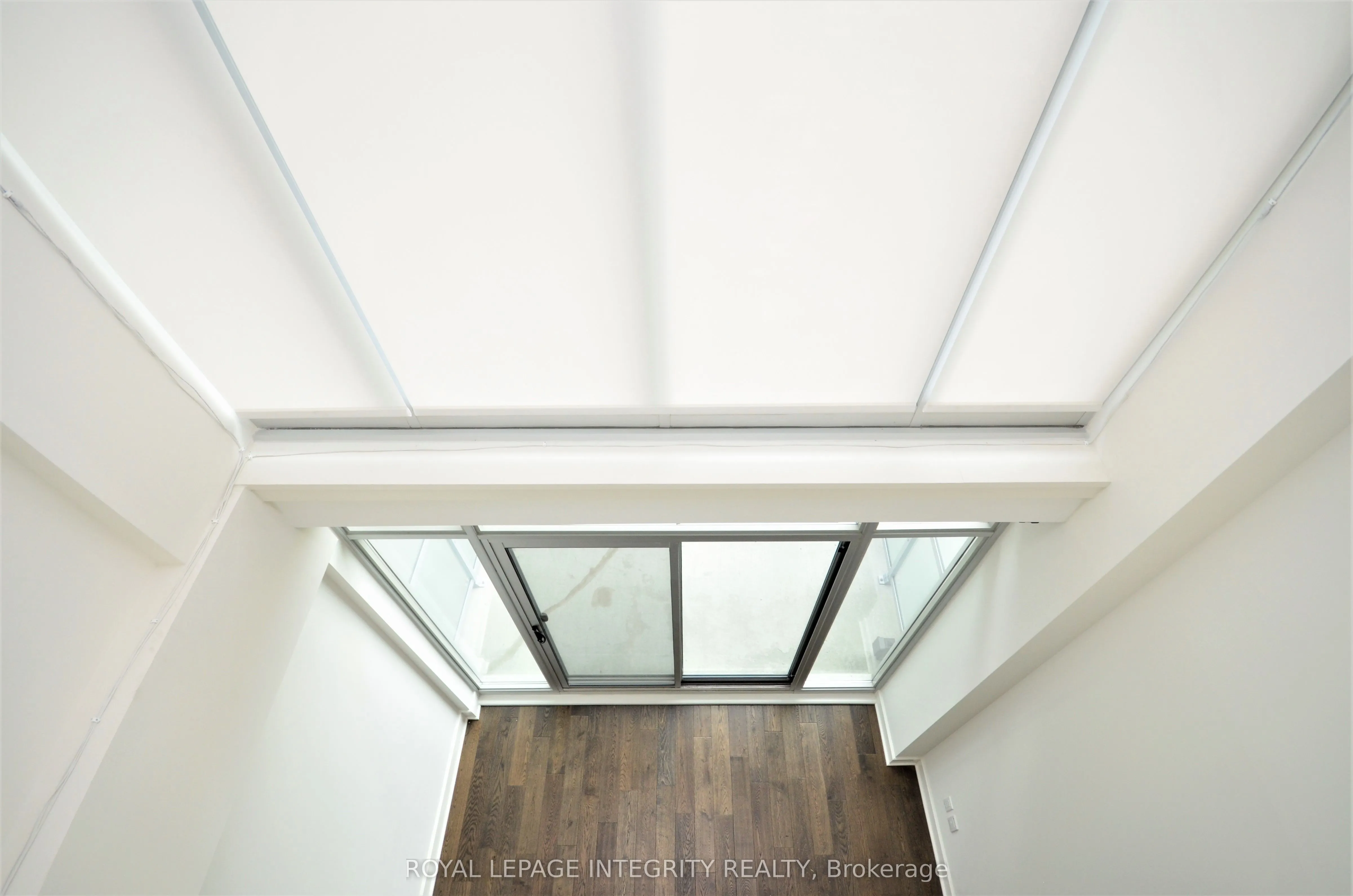 255 BAY Street, #808