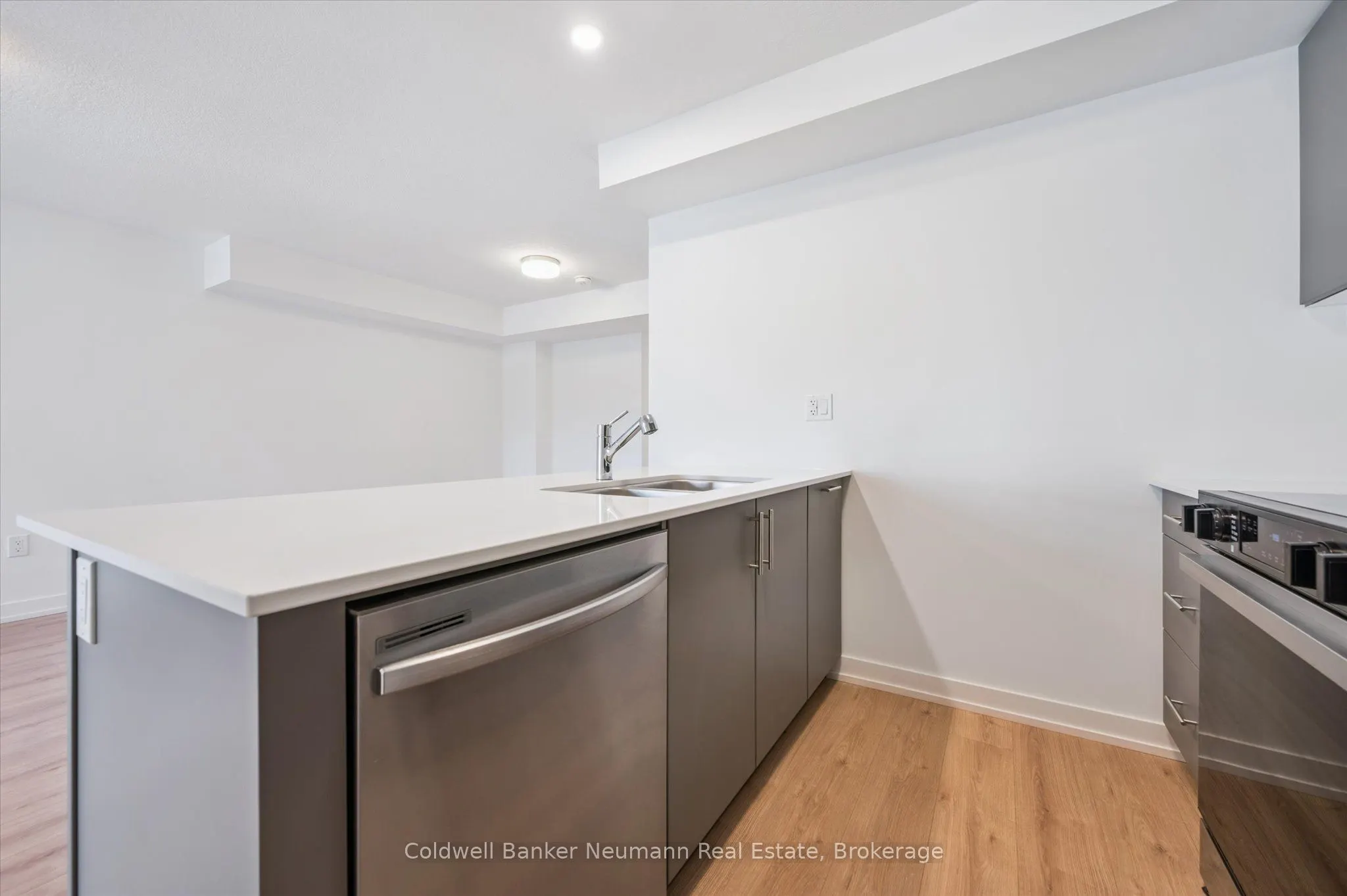 940 David Street N, #41