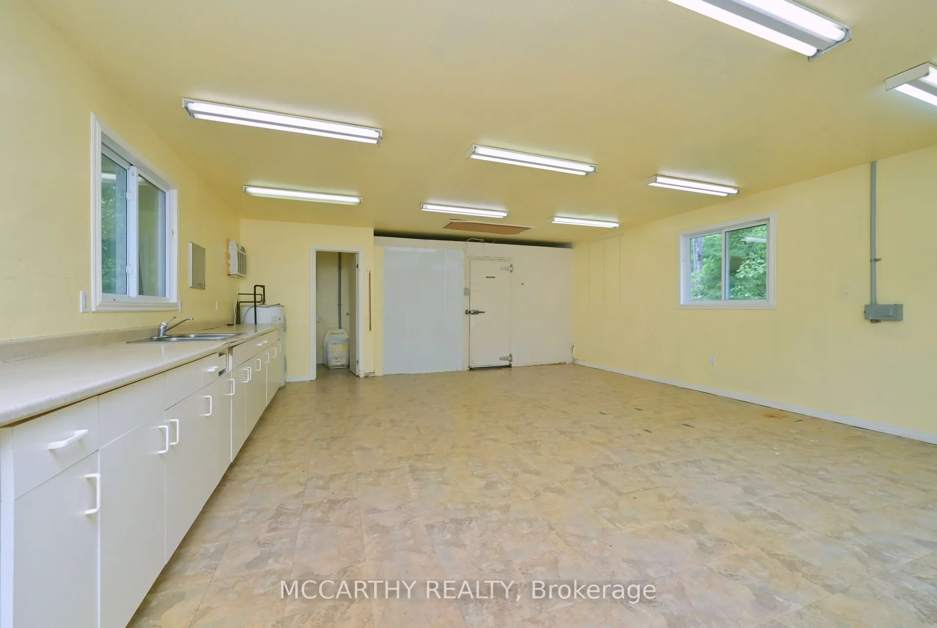 606095 River Road