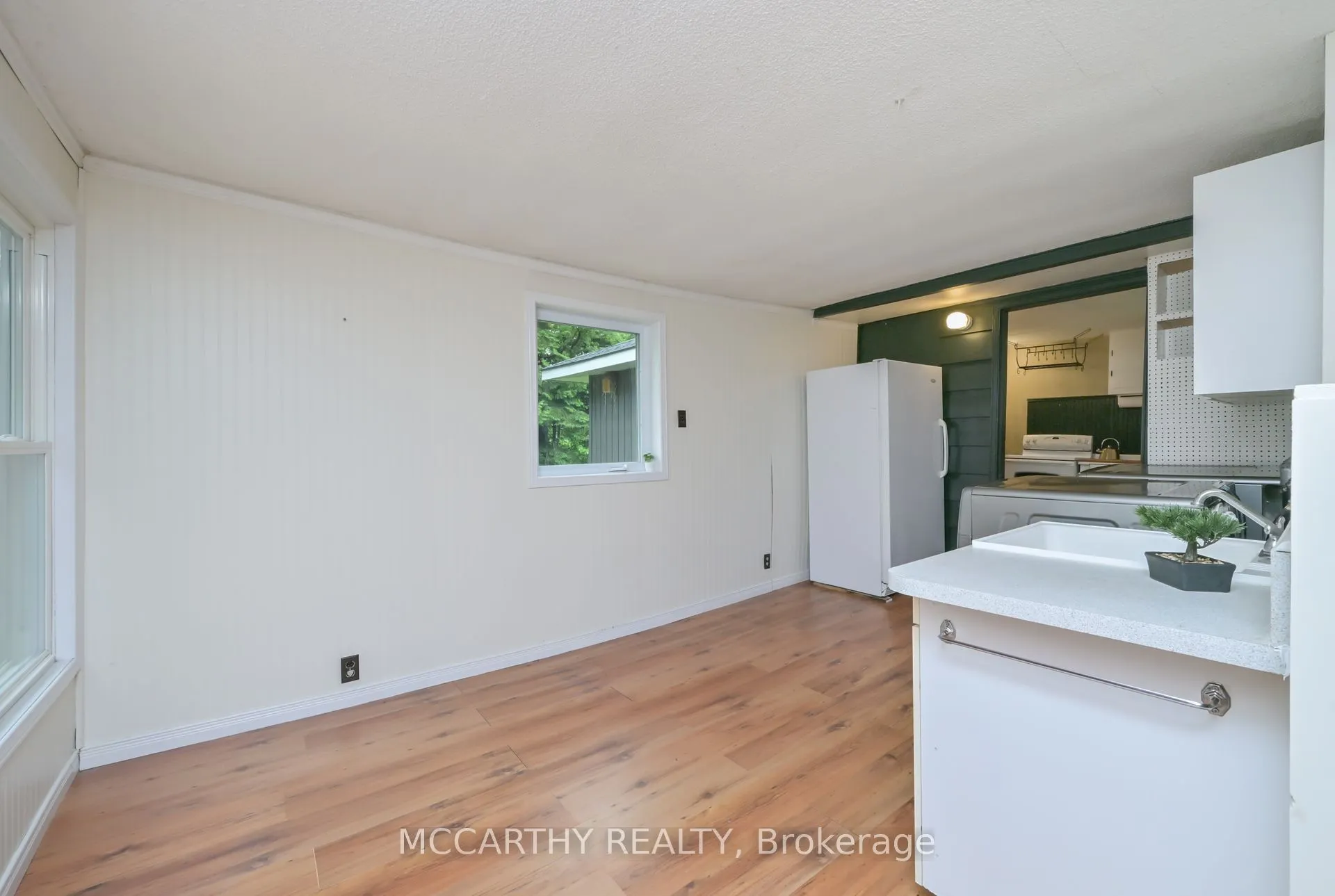 606095 River Road