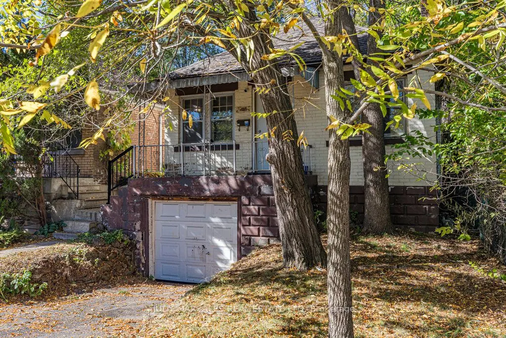132 Tope Crescent