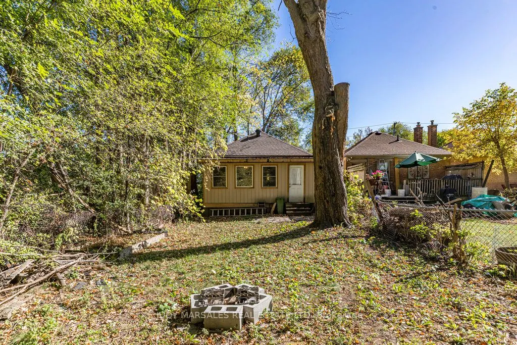 132 Tope Crescent