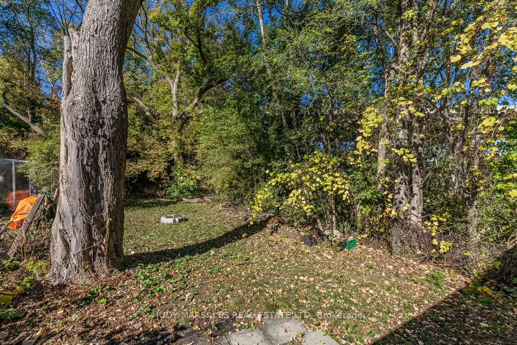 132 Tope Crescent