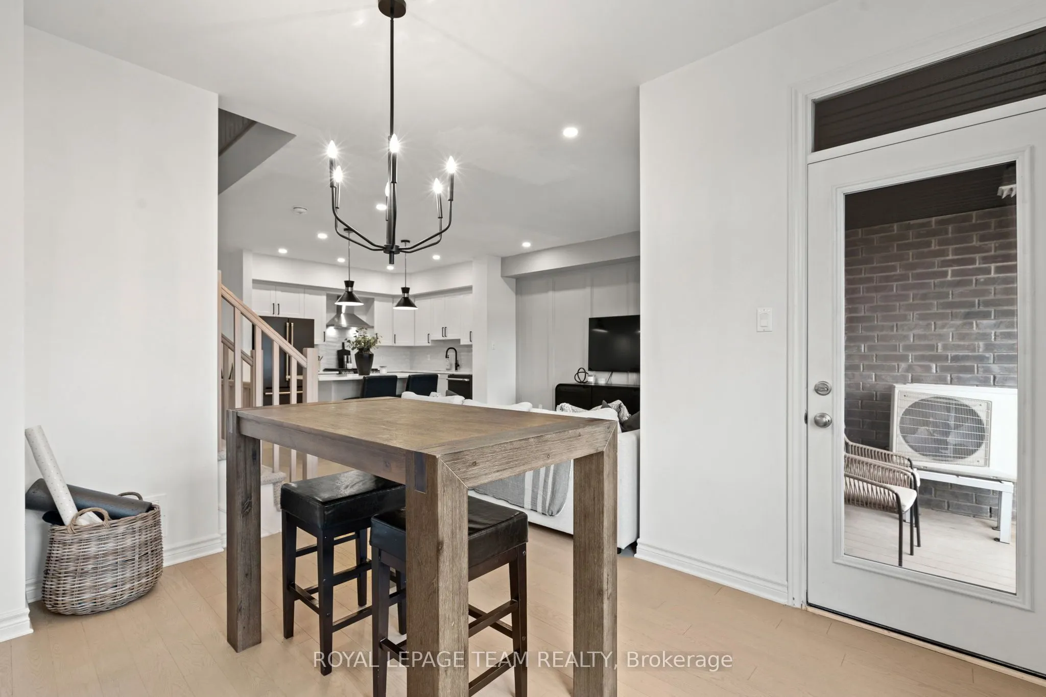 14 Verglas Lane