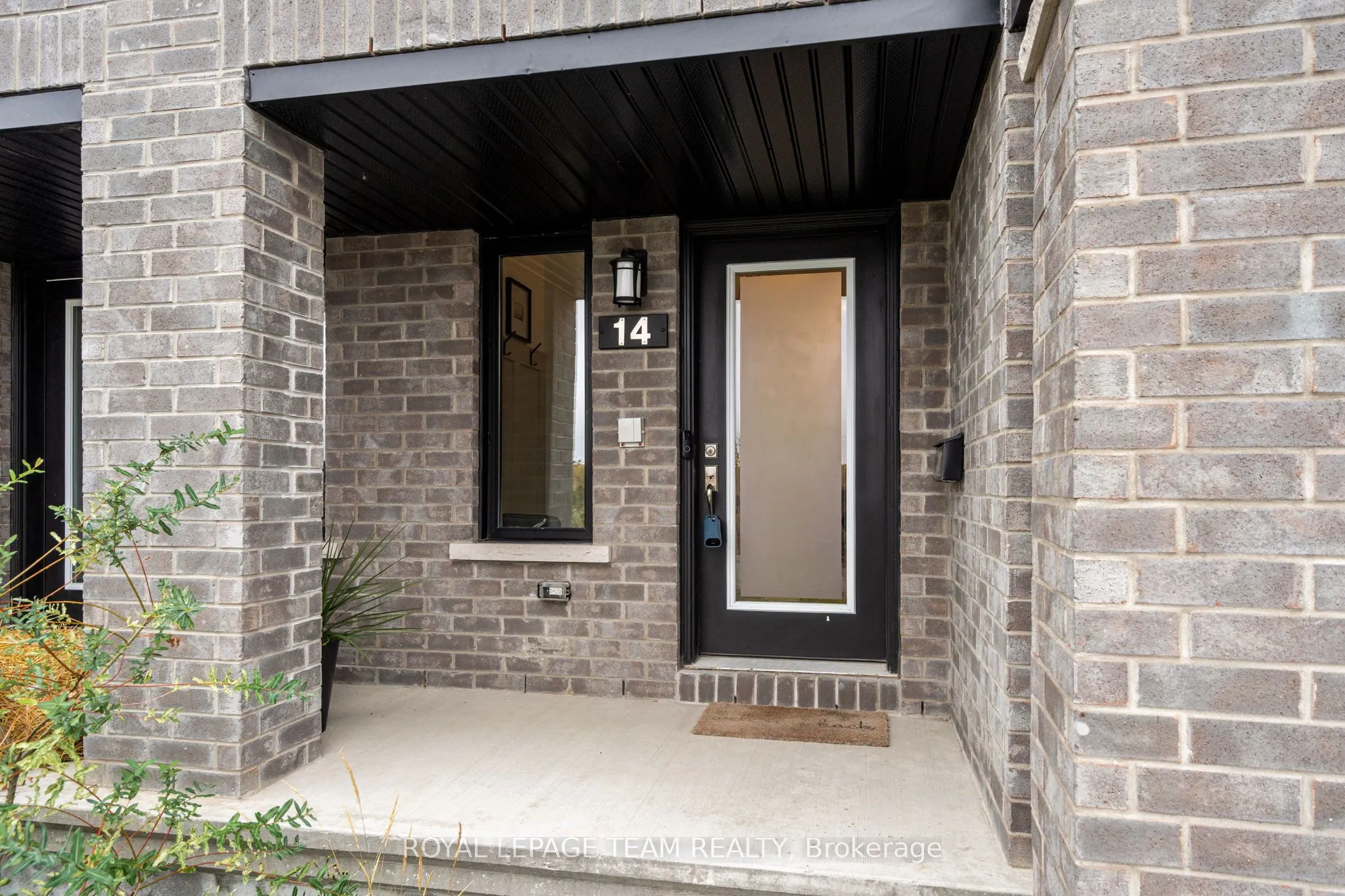 14 Verglas Lane