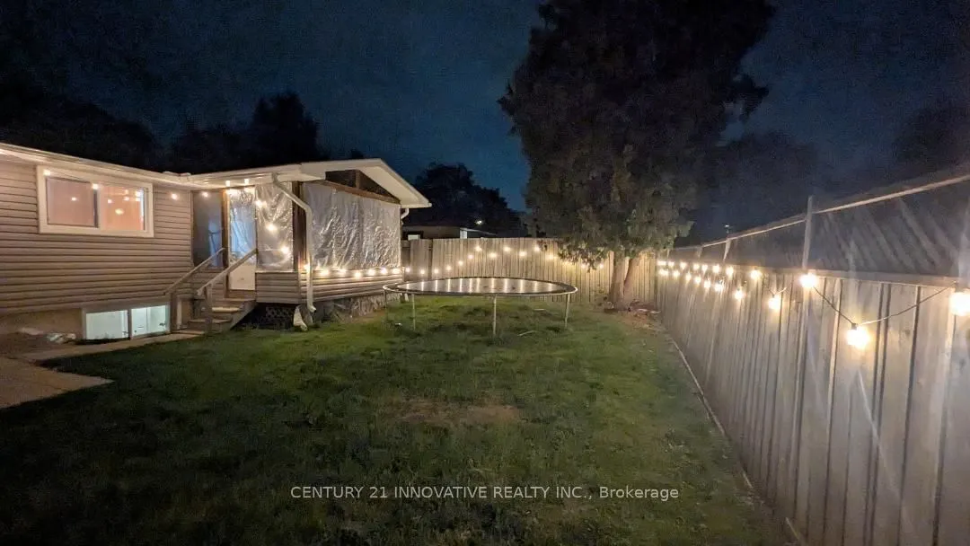 75 Pepperwood Crescent