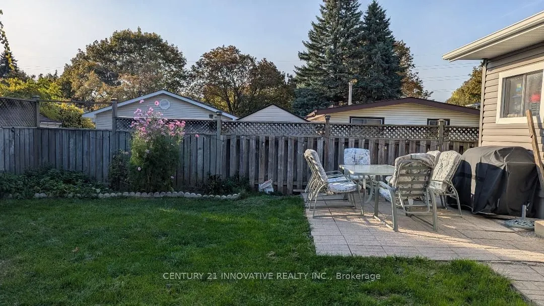 75 Pepperwood Crescent