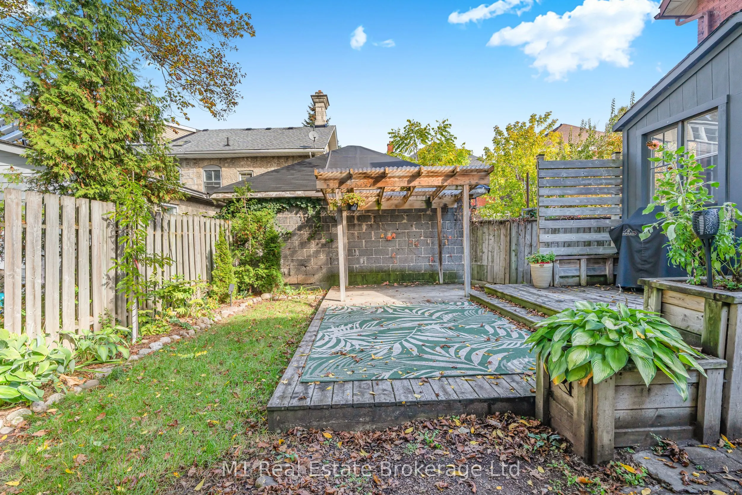 60 Howitt Street