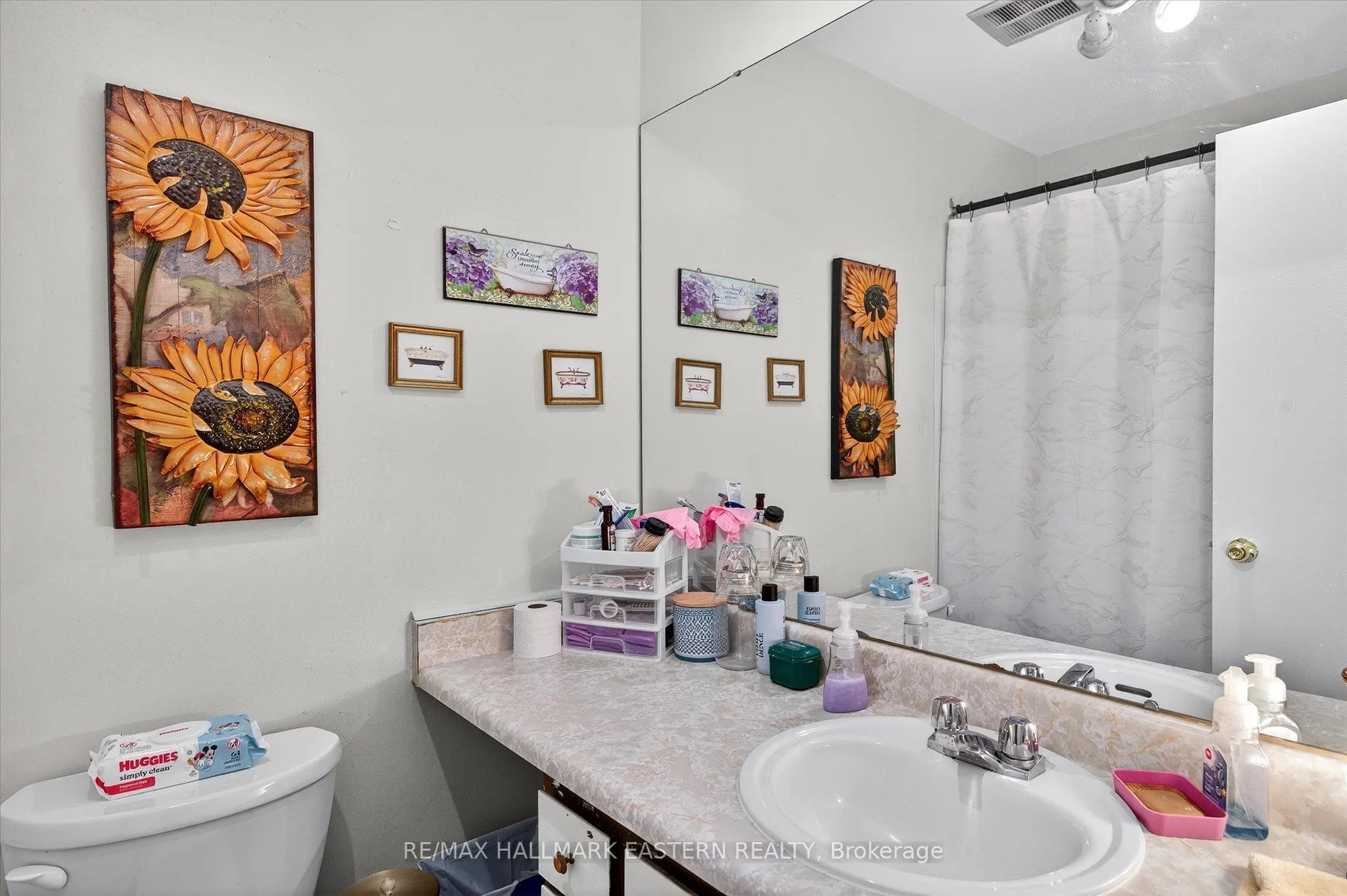 135 Lansdowne Street W