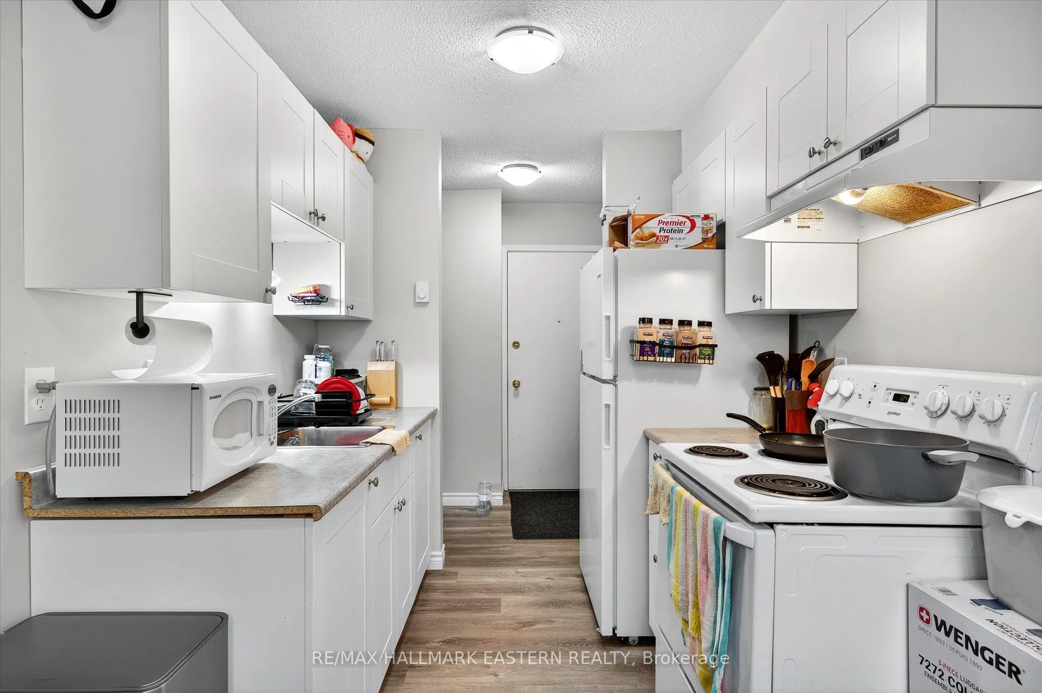 135 Lansdowne Street W