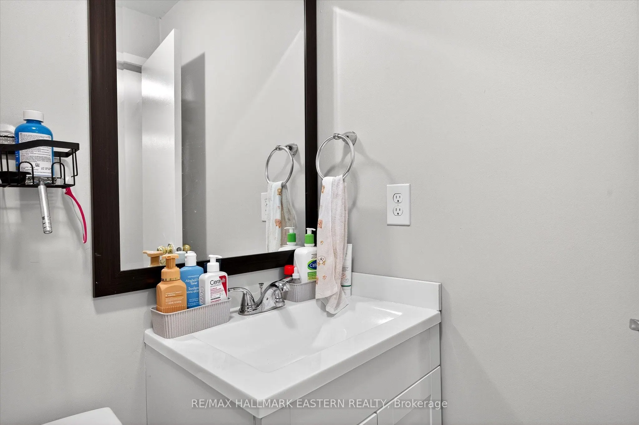 135 Lansdowne Street W