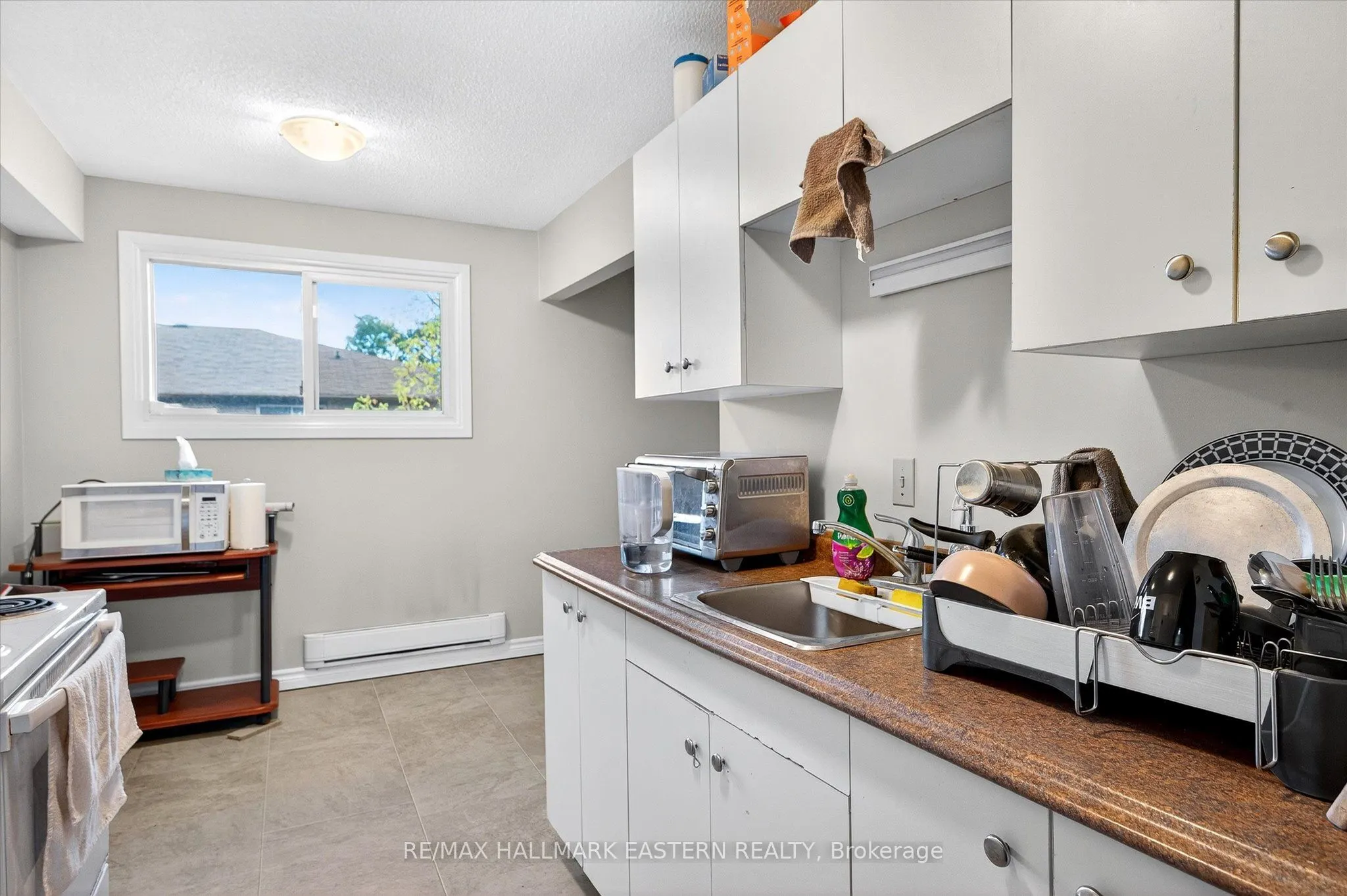 135 Lansdowne Street W