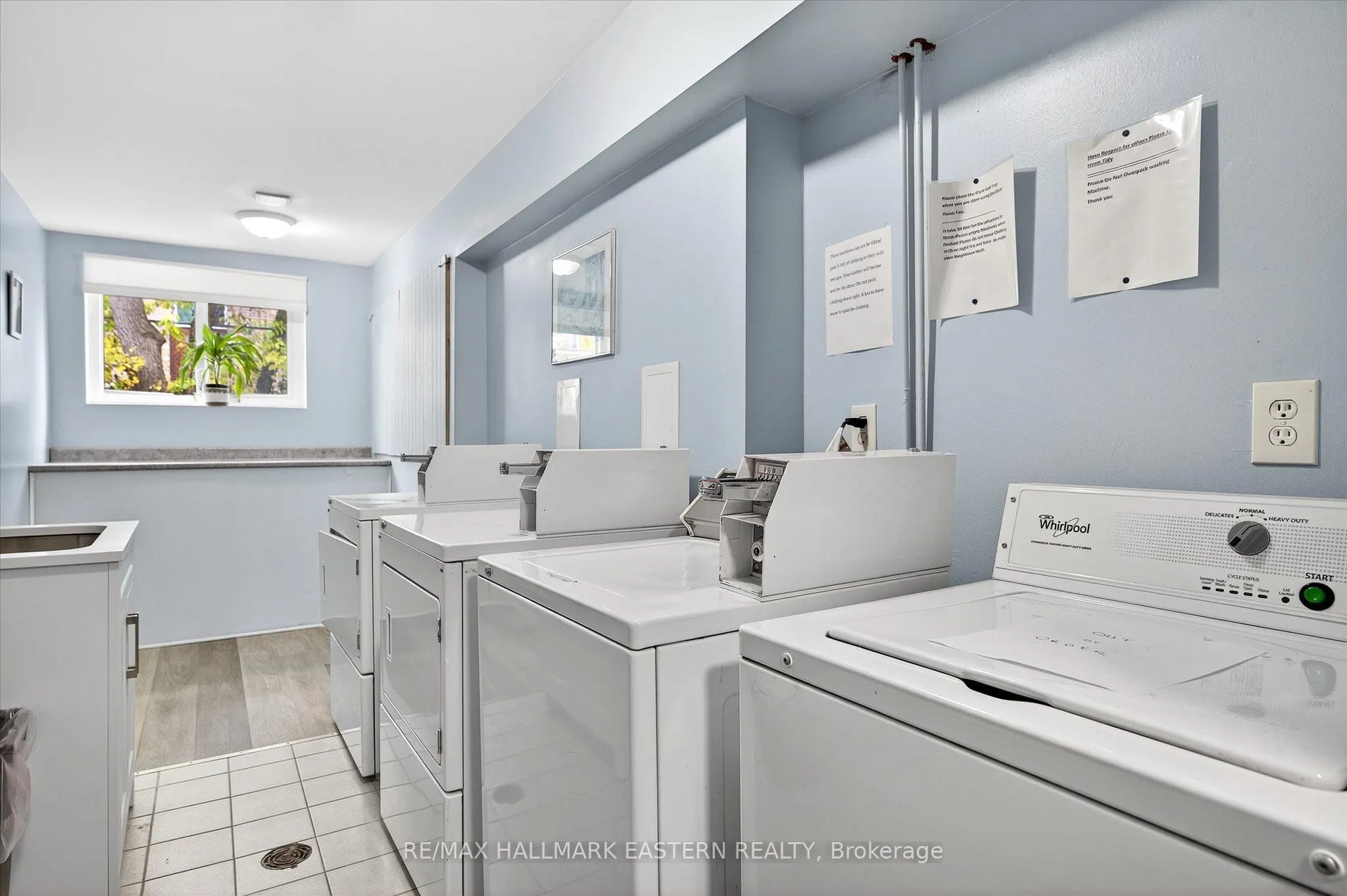 135 Lansdowne Street W
