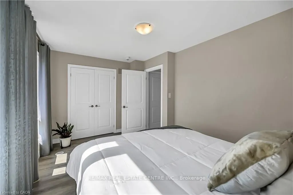 61 Esplanade Lane, #10
