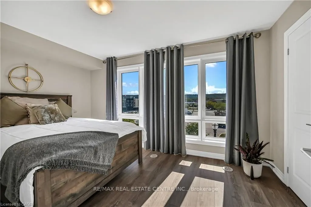 61 Esplanade Lane, #10