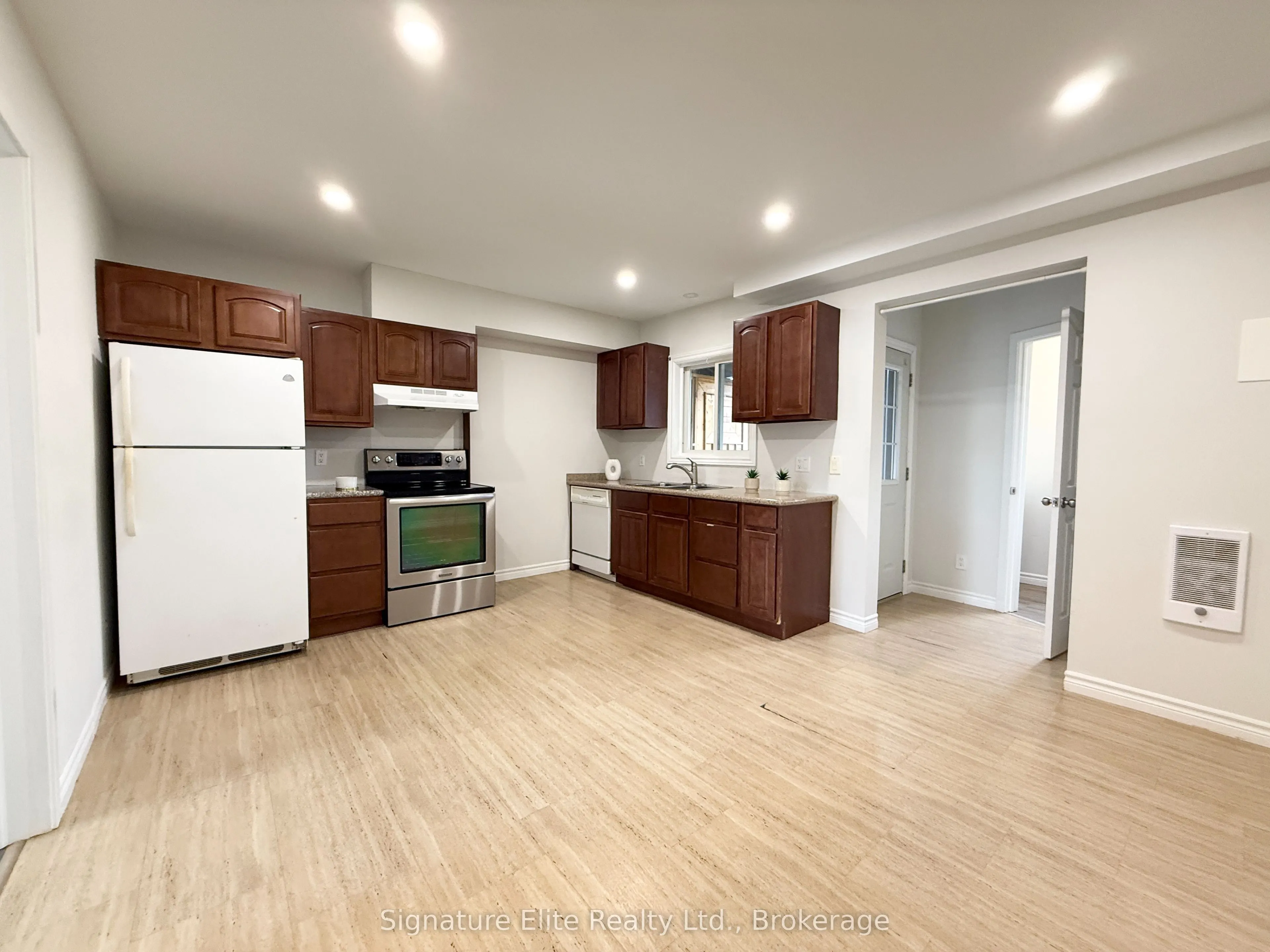 435 Mcalpine Avenue N, #1