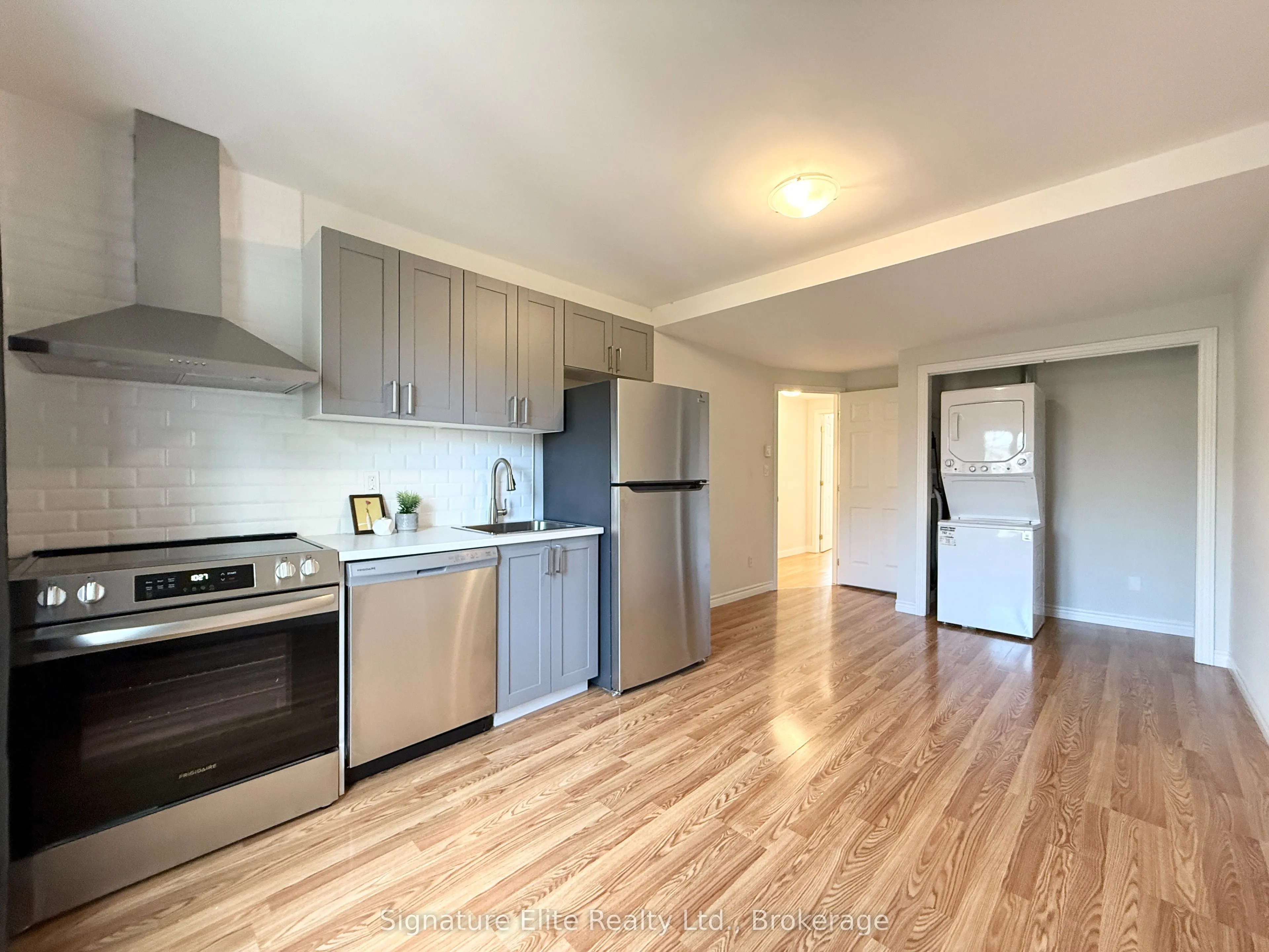 435 Mcalpine Avenue N, #2