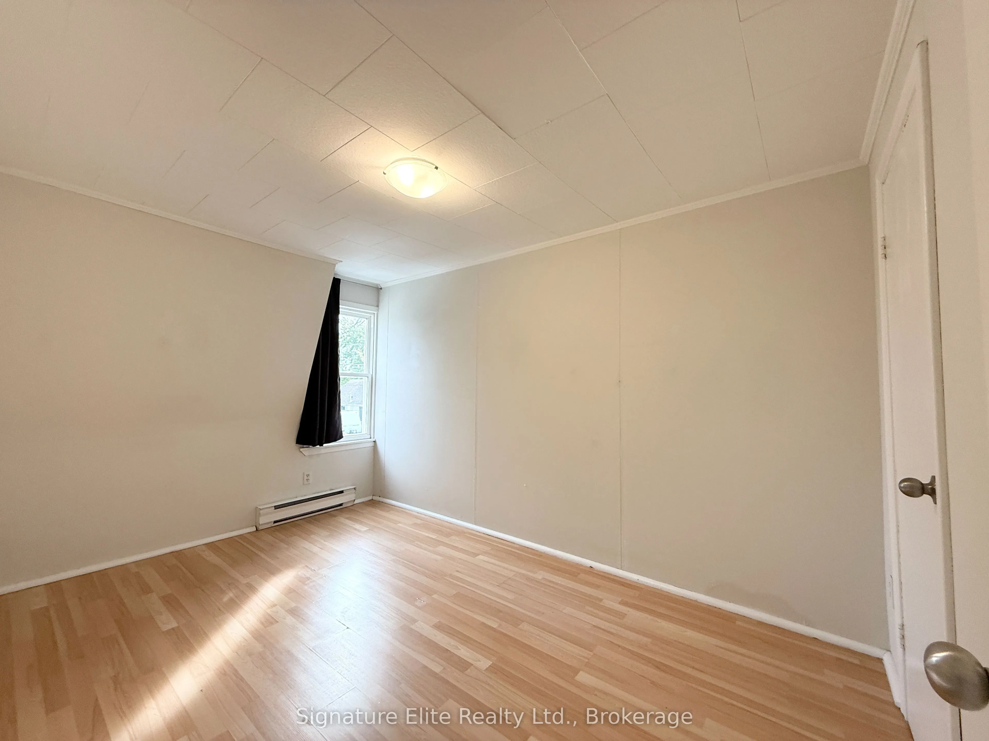 435 Mcalpine Avenue N, #2