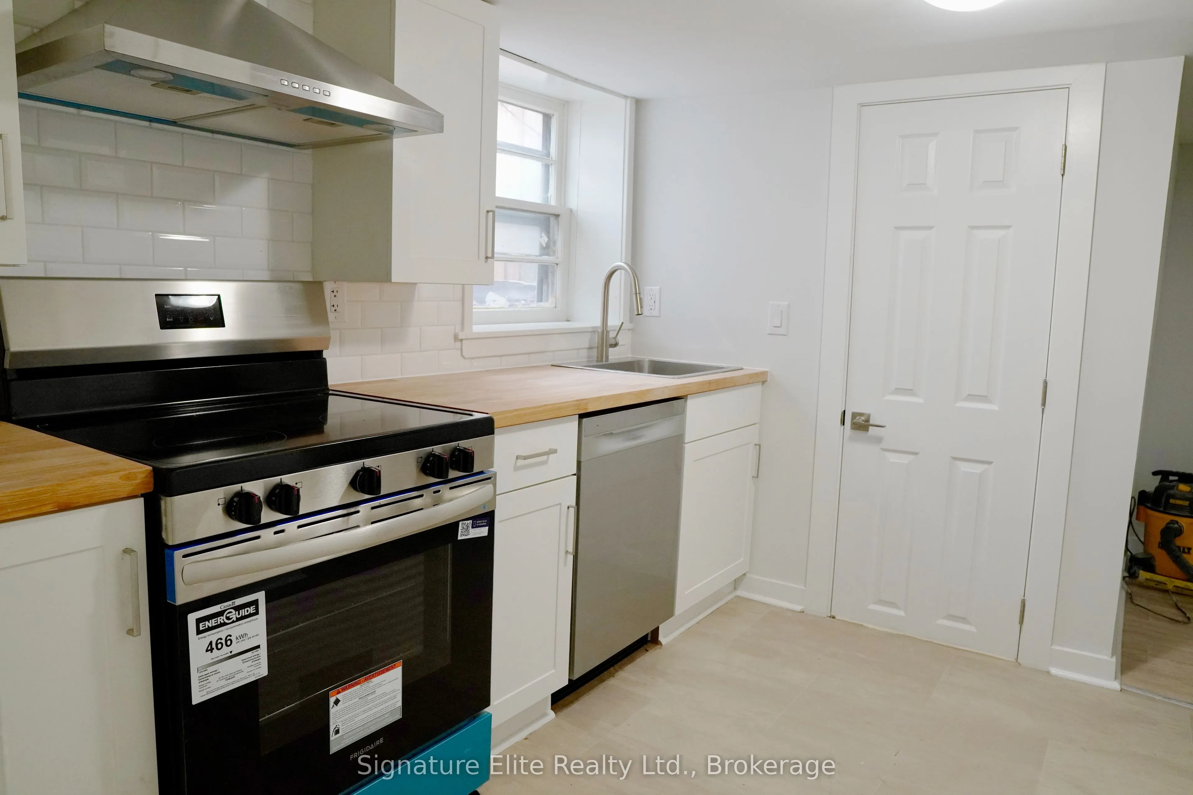 386 Gatfield Avenue, #1