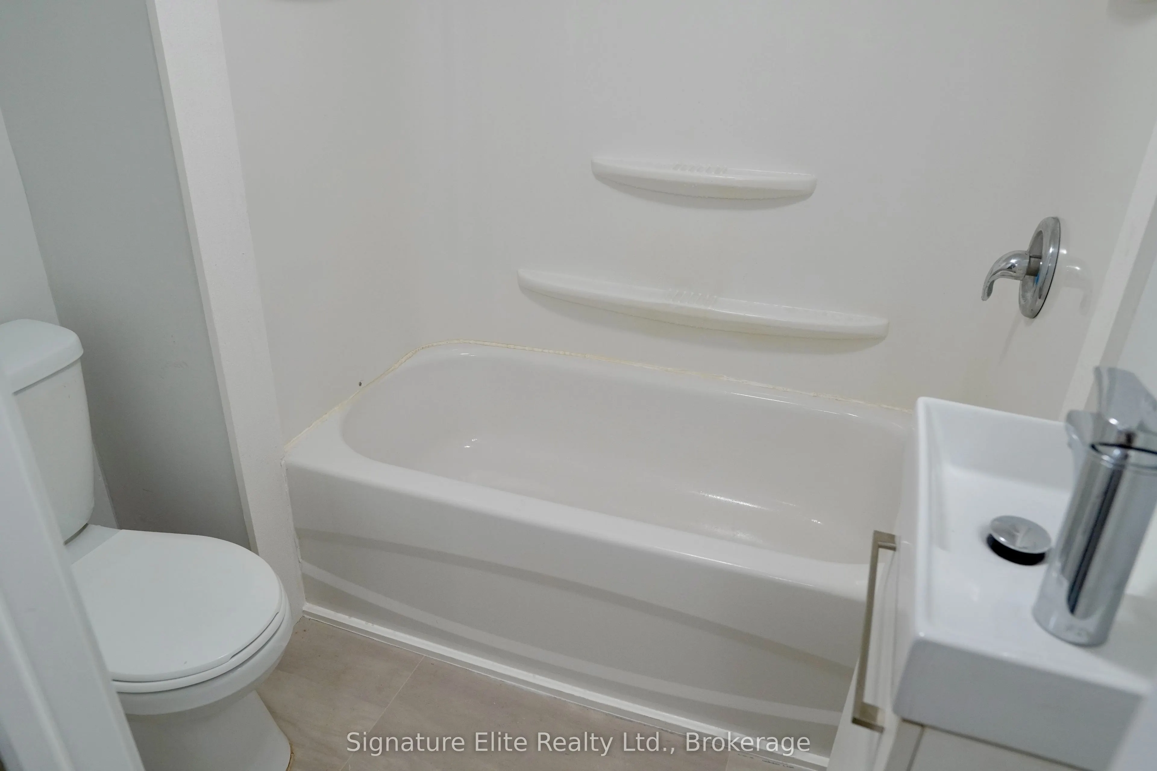 386 Gatfield Avenue, #1