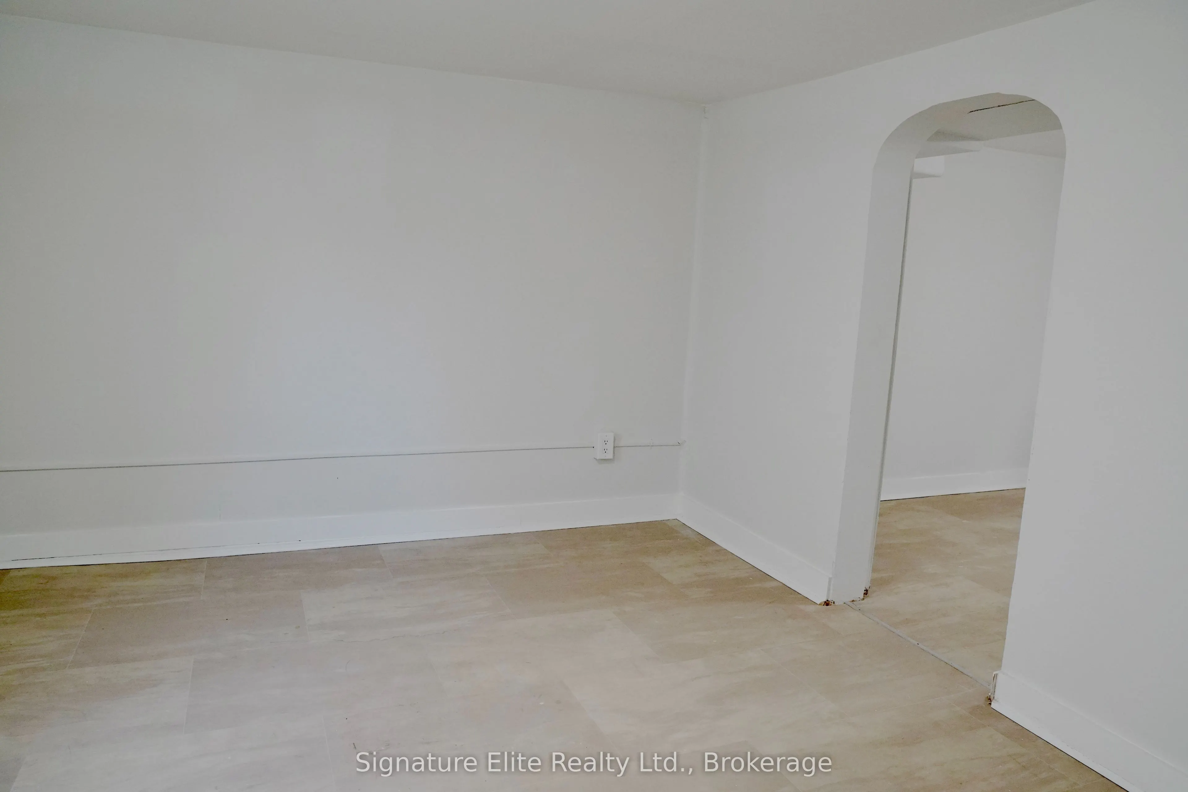 386 Gatfield Avenue, #1