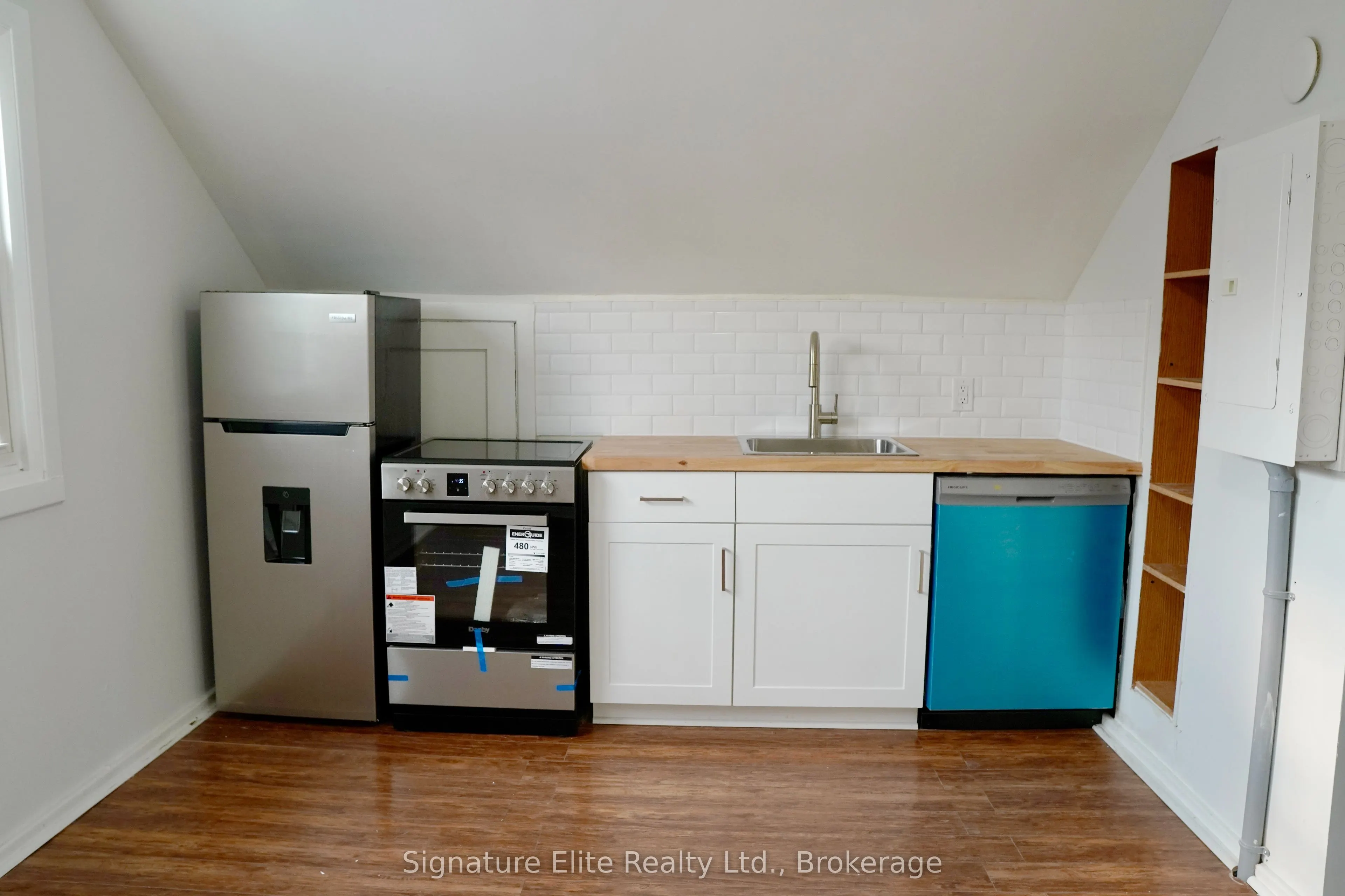 386 Gatfield Avenue, #3