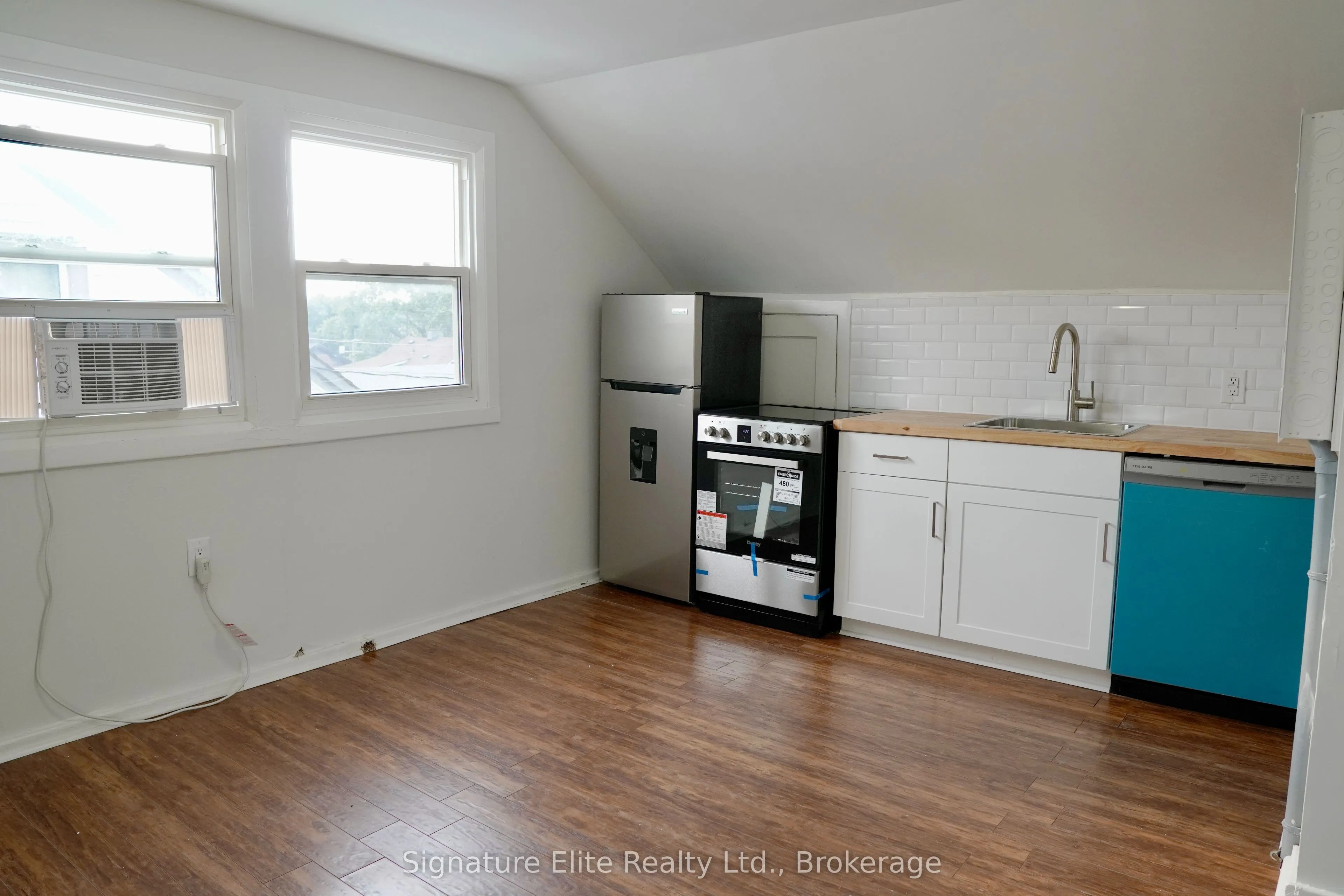 386 Gatfield Avenue, #3