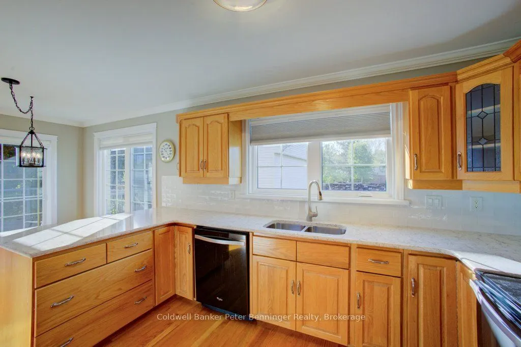 79 George Street S