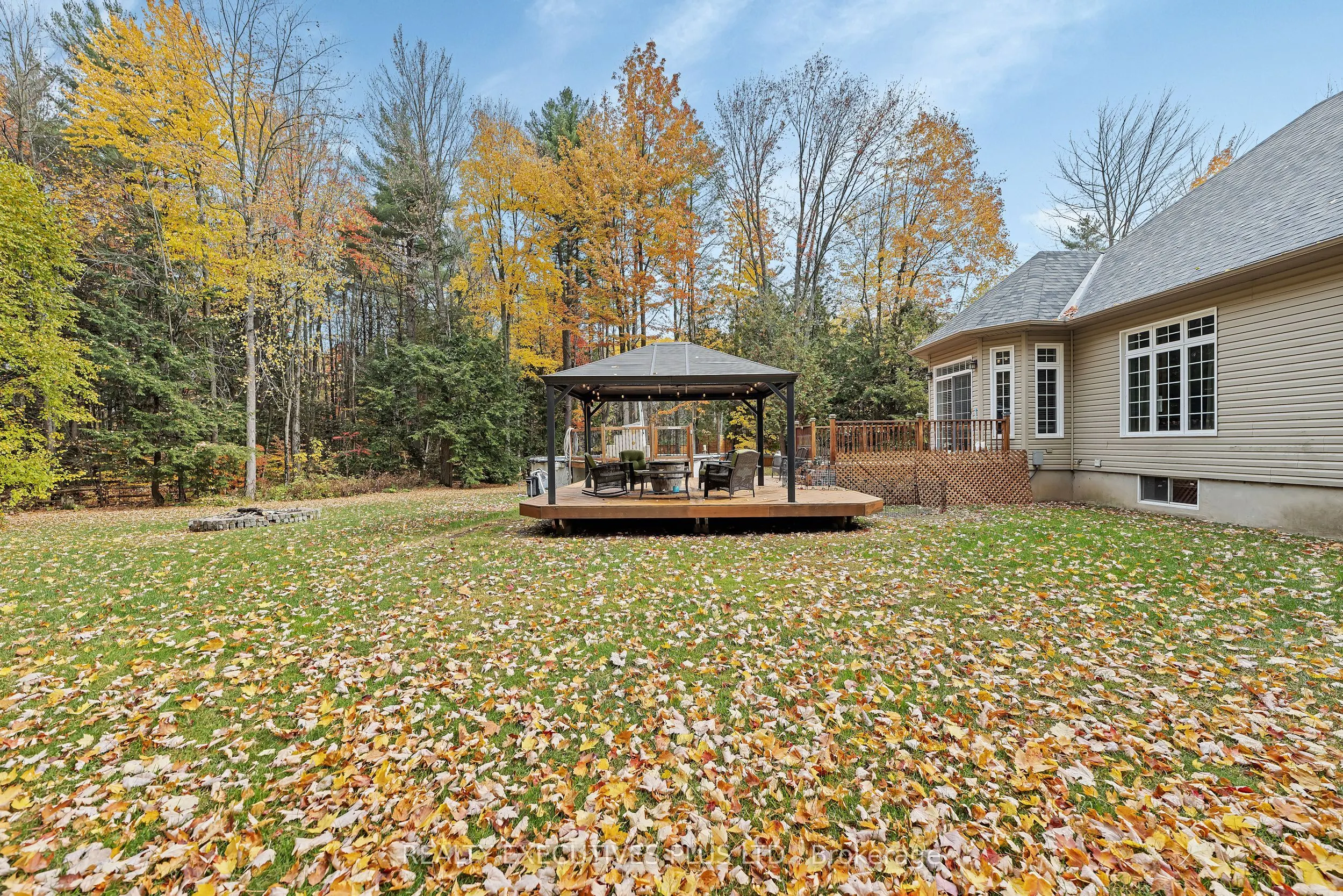 2660 Dubois Street
