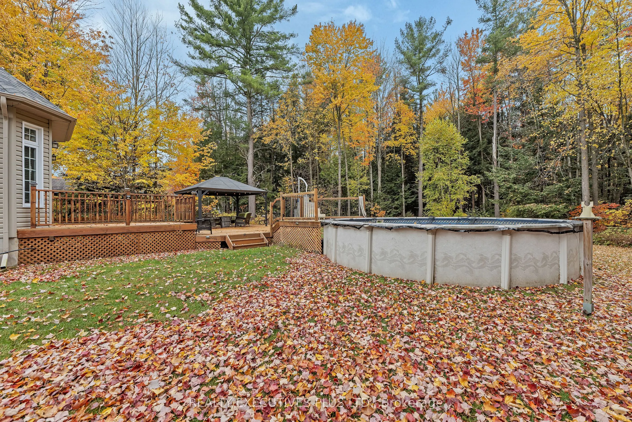 2660 Dubois Street