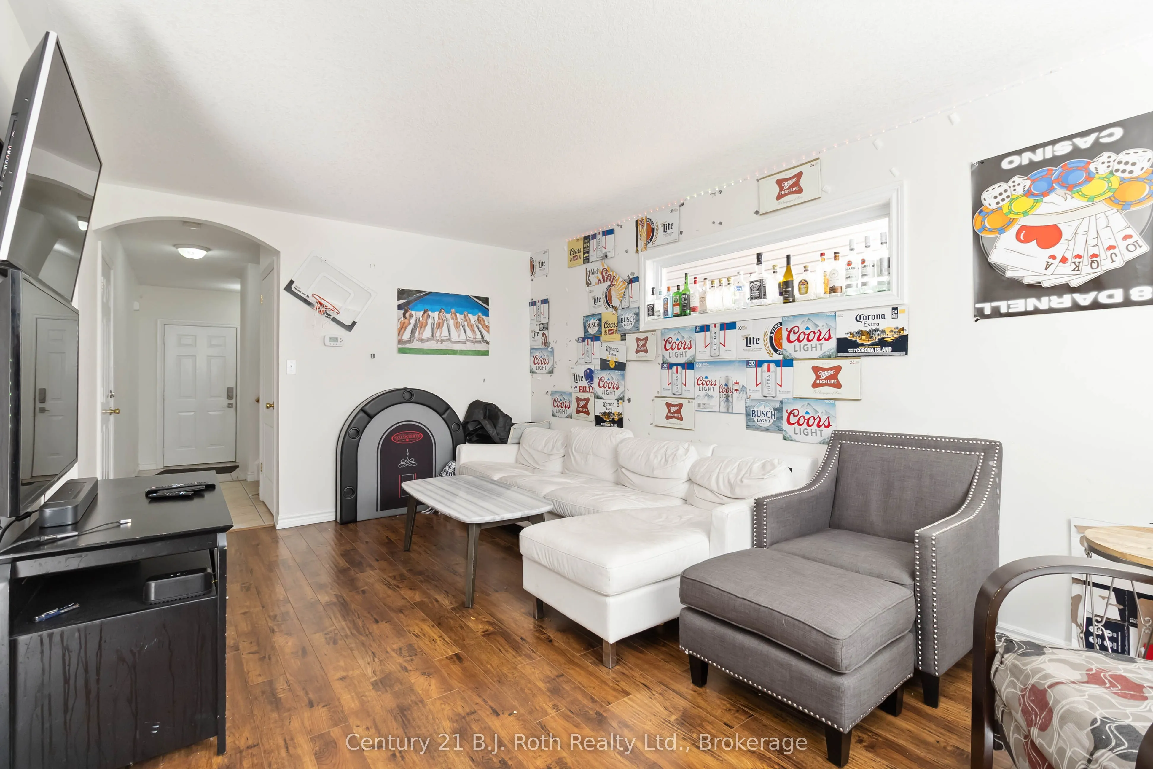 18 Darnell Road