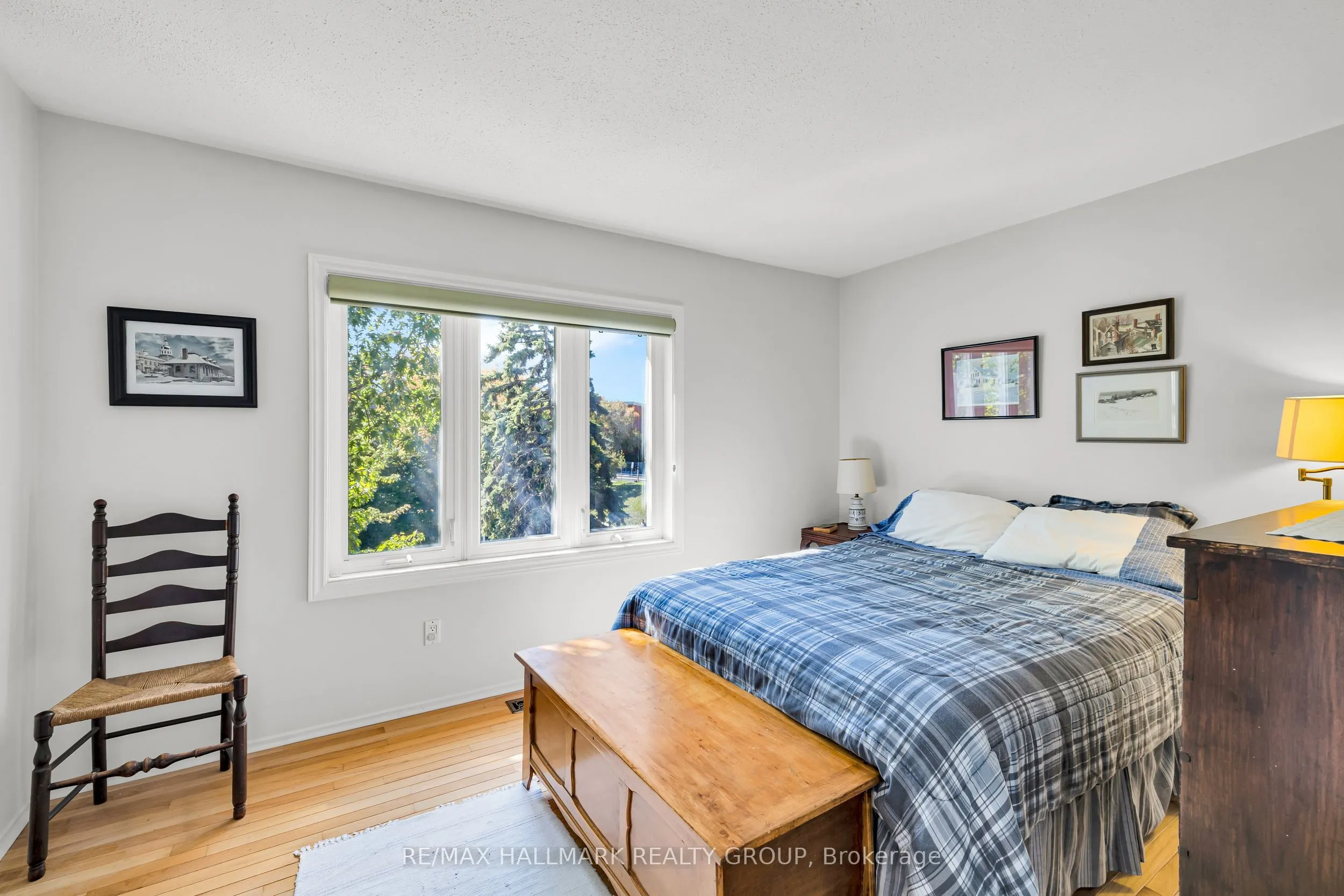 60 Greenfield Avenue, #1