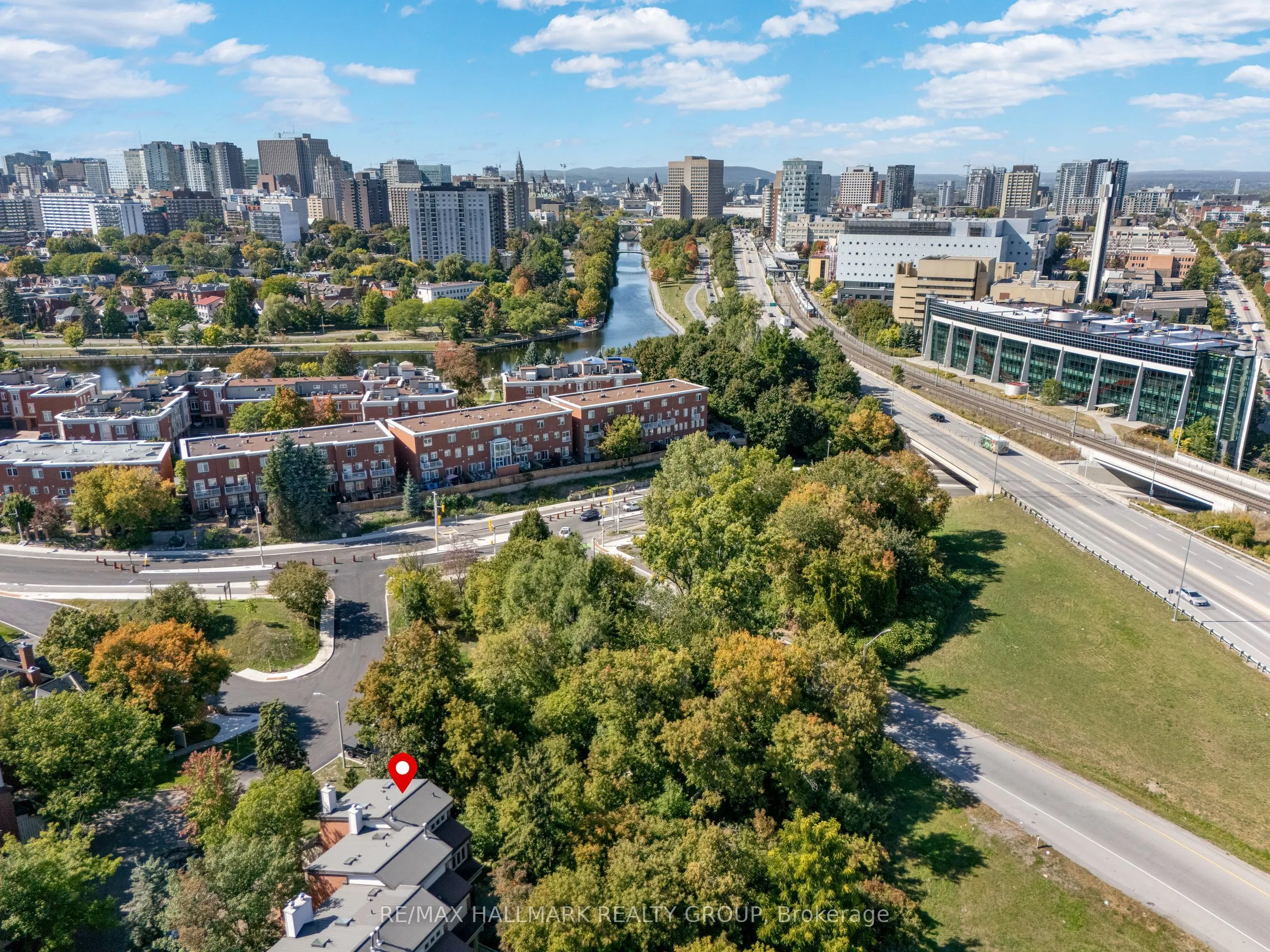 60 Greenfield Avenue, #1