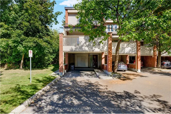 60 Greenfield Avenue, #1