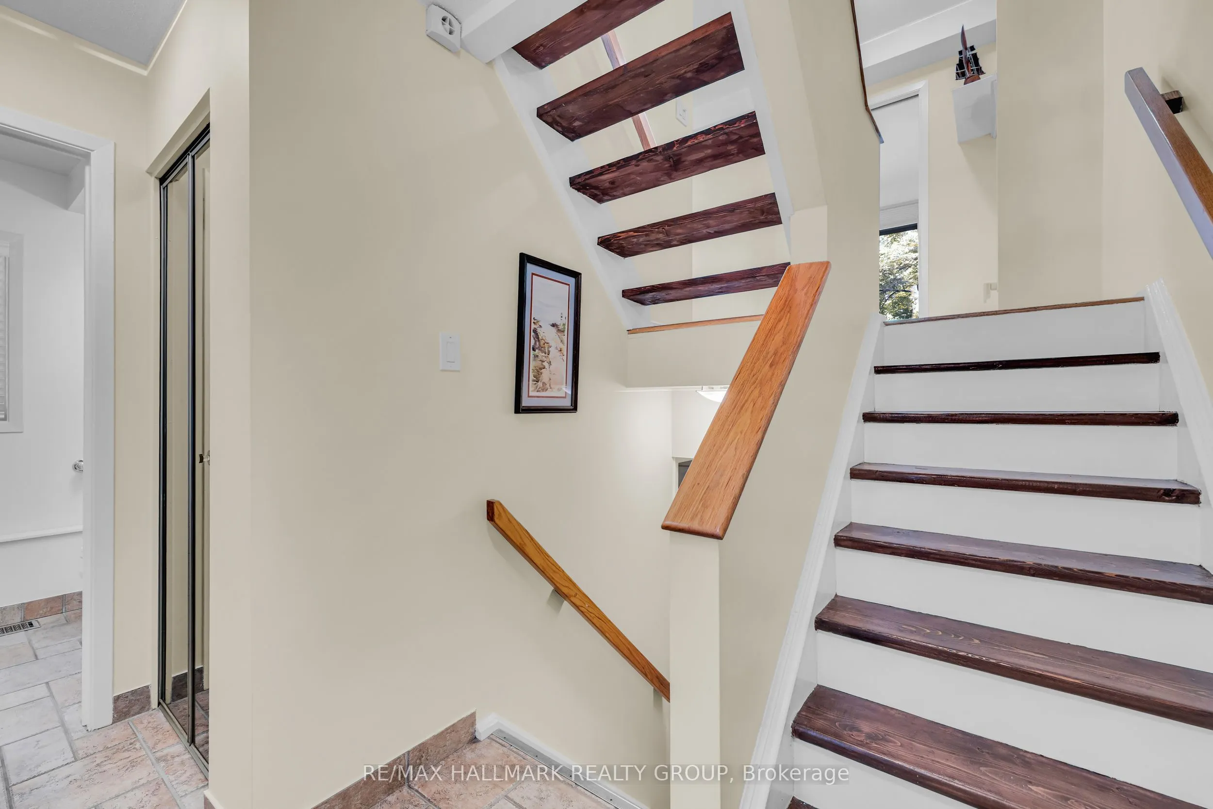 60 Greenfield Avenue, #1