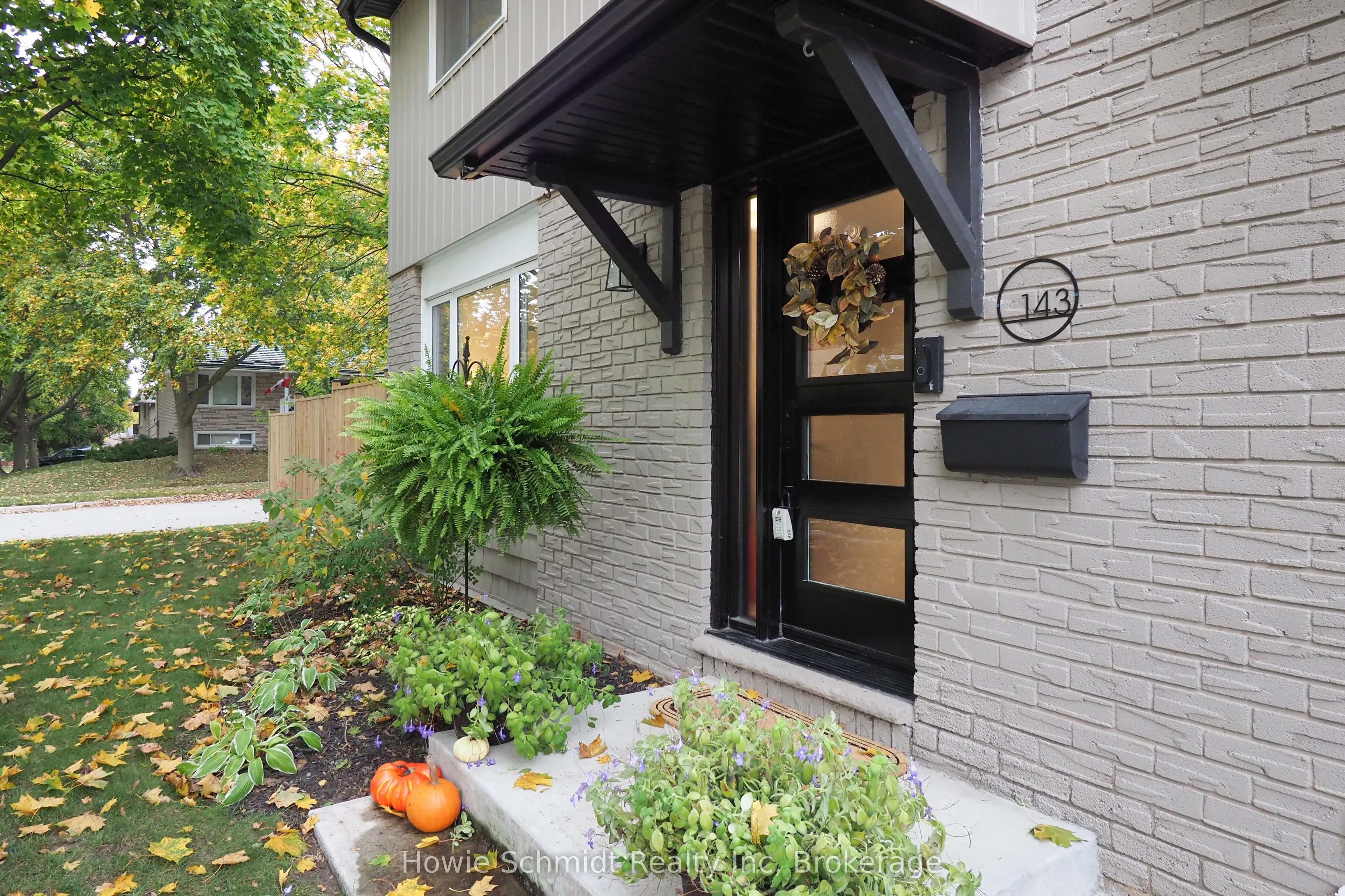 143 Angela Crescent
