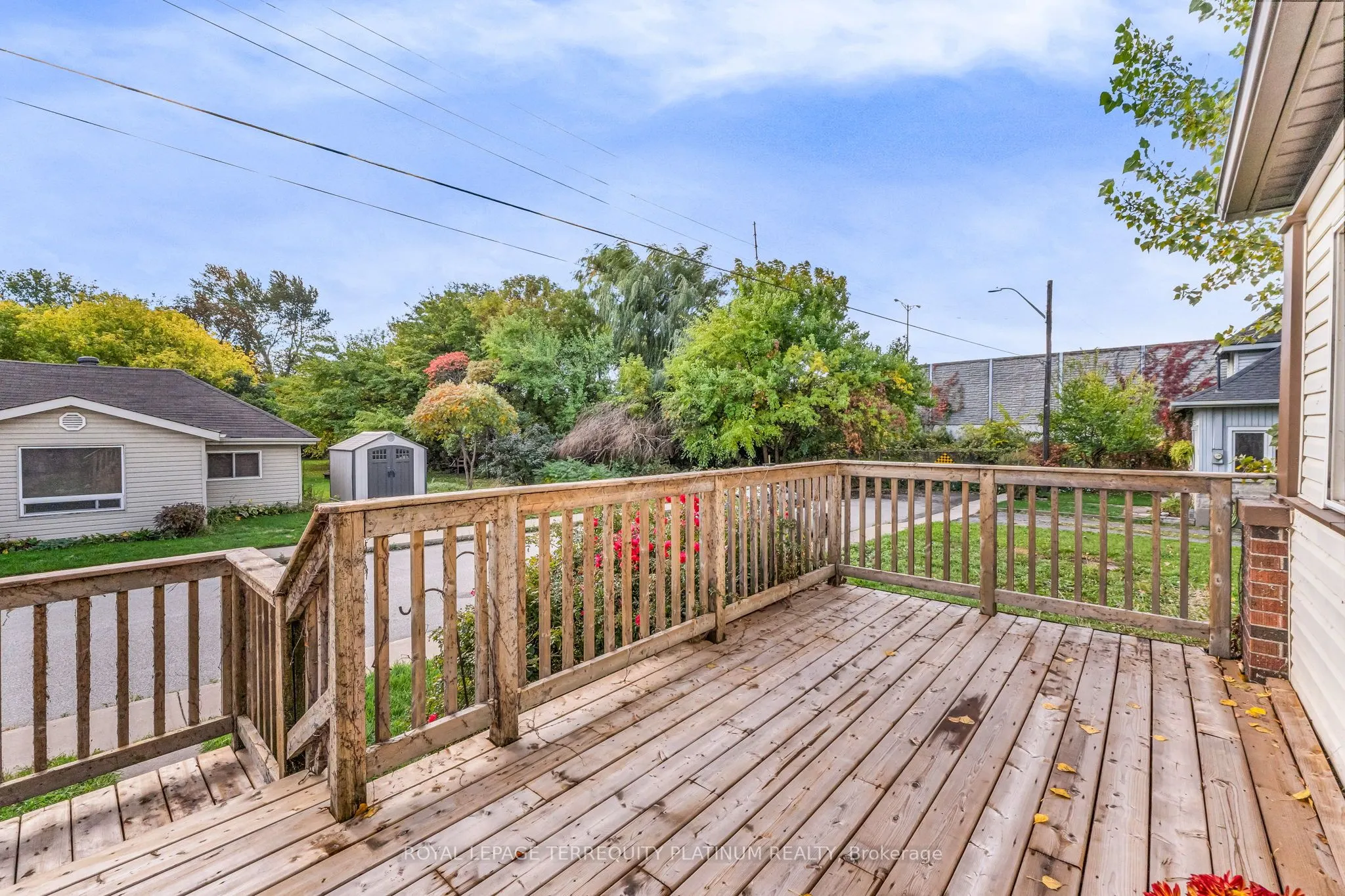 10 Locarno Avenue
