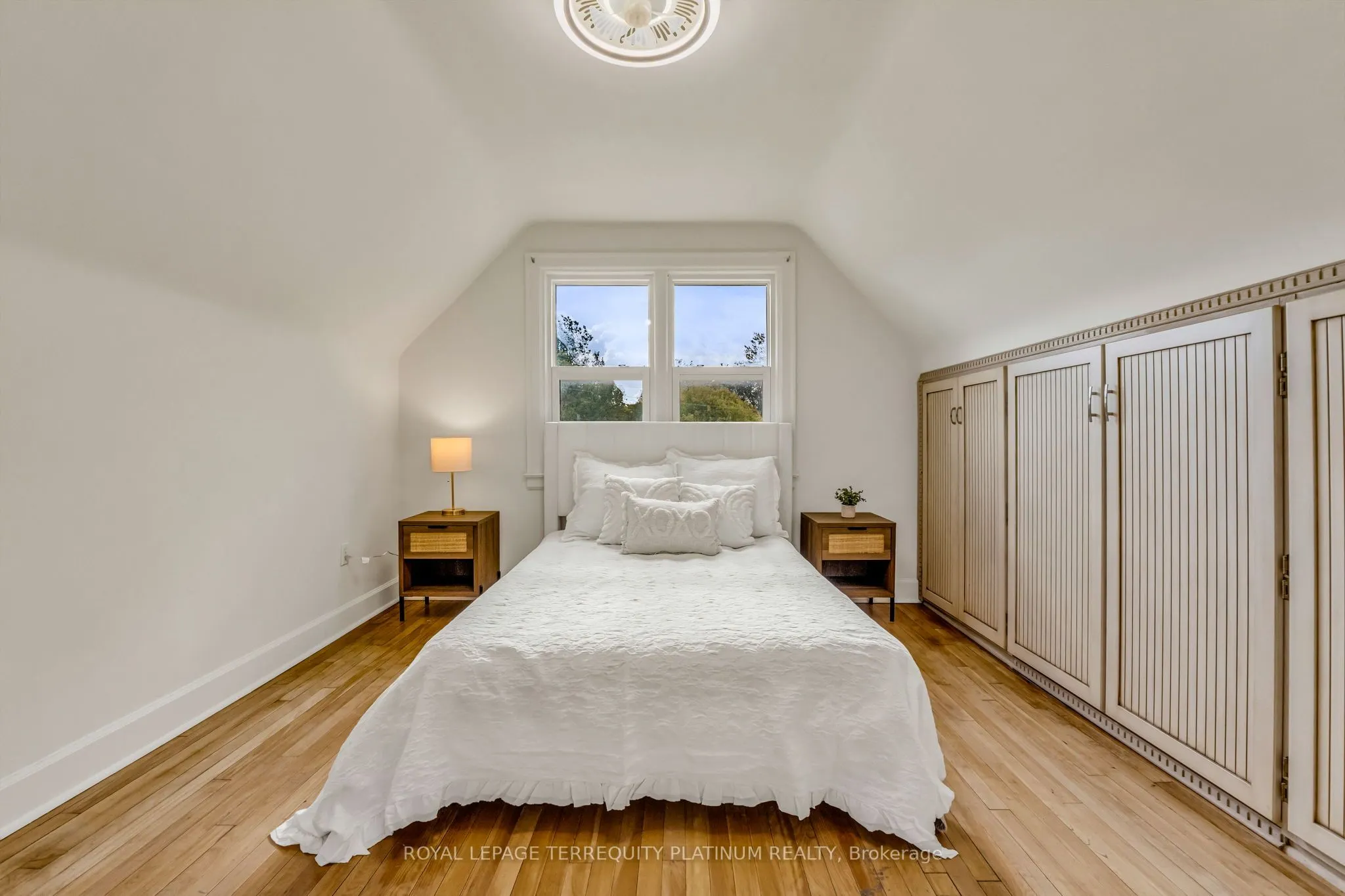 10 Locarno Avenue