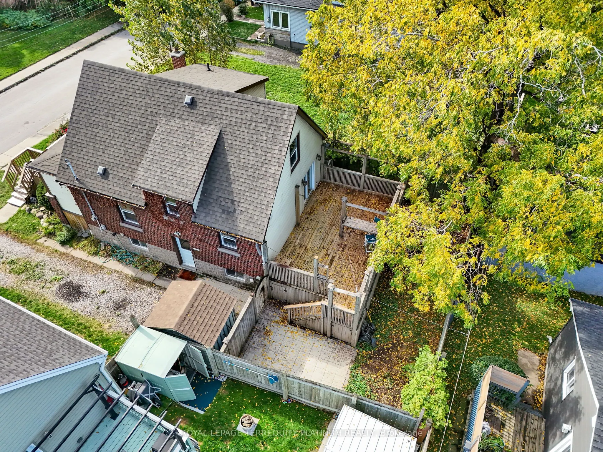 10 Locarno Avenue