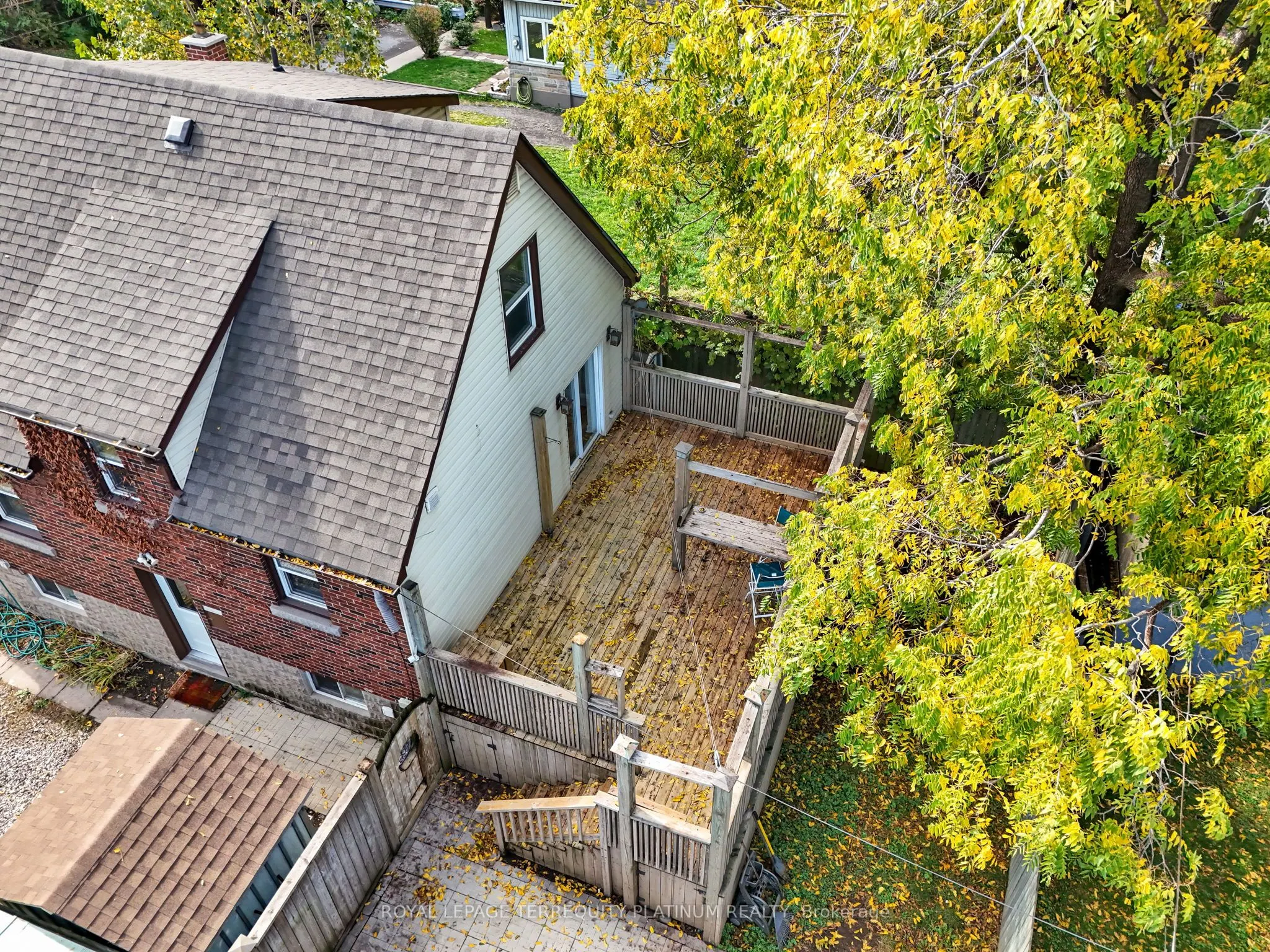 10 Locarno Avenue