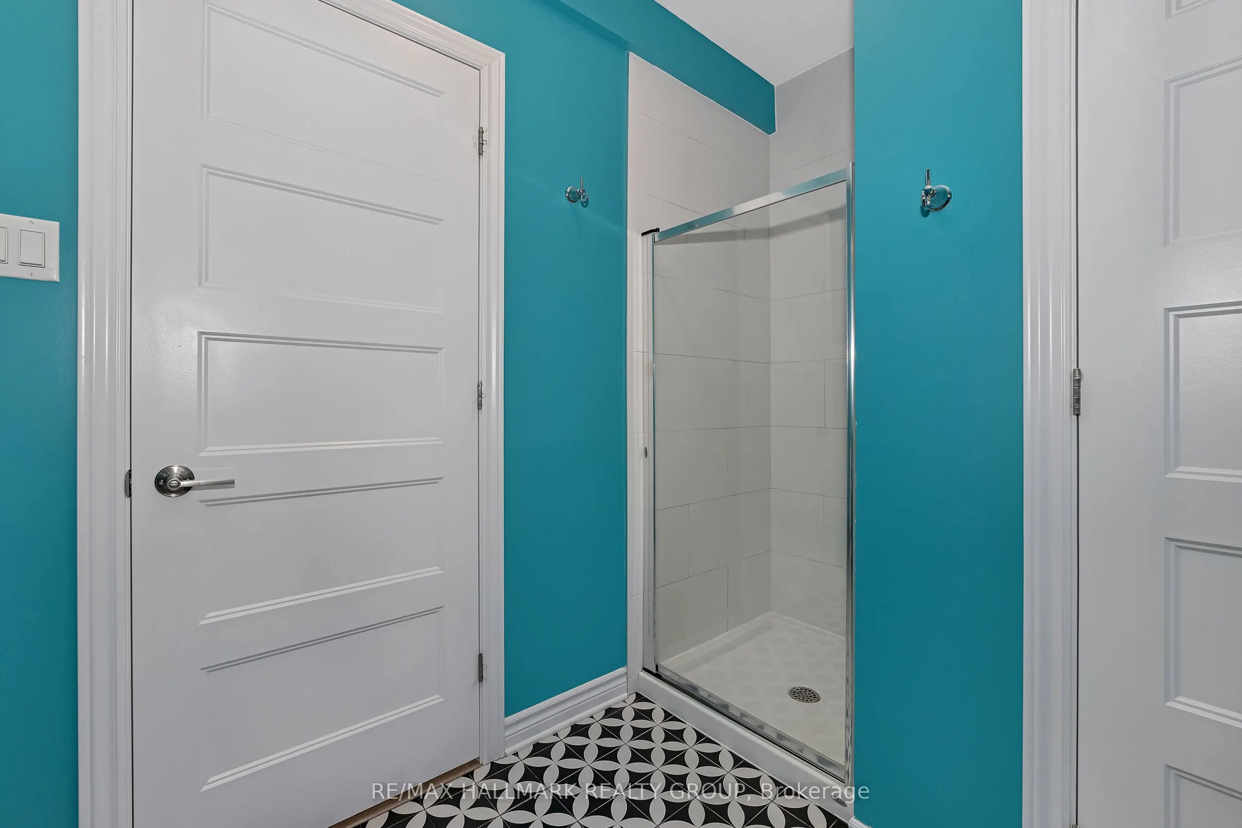 1350 Country Lane